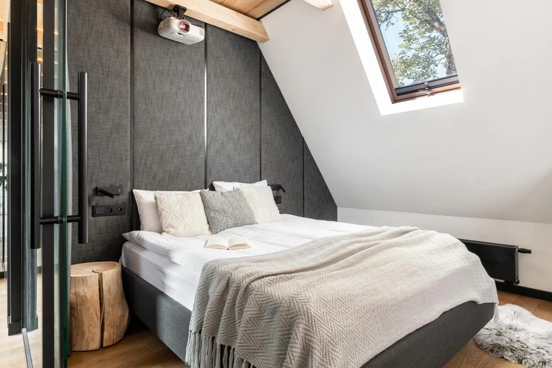 Bed in Villa T Apartments & SPA