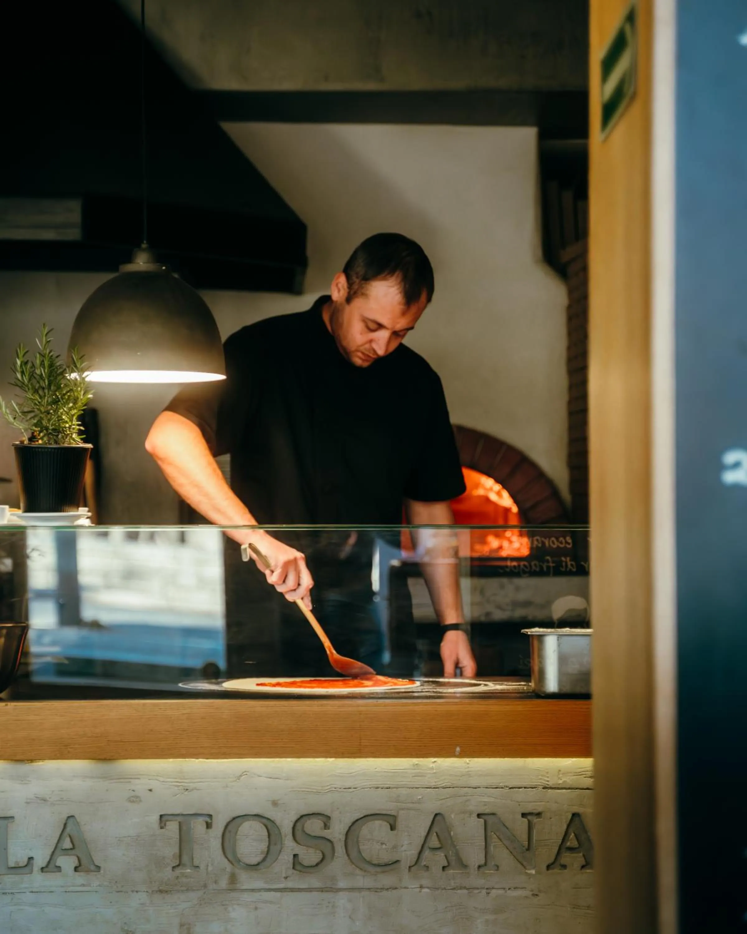 Restaurant/places to eat in Villa T Apartments & SPA