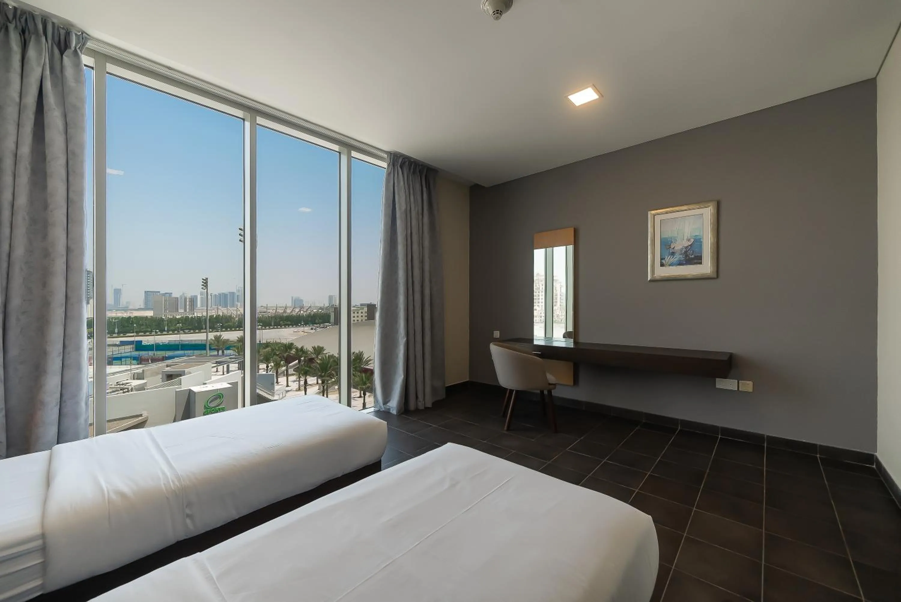 Bedroom, Bed in Emirates Sports Hotel, Dubai Sports City