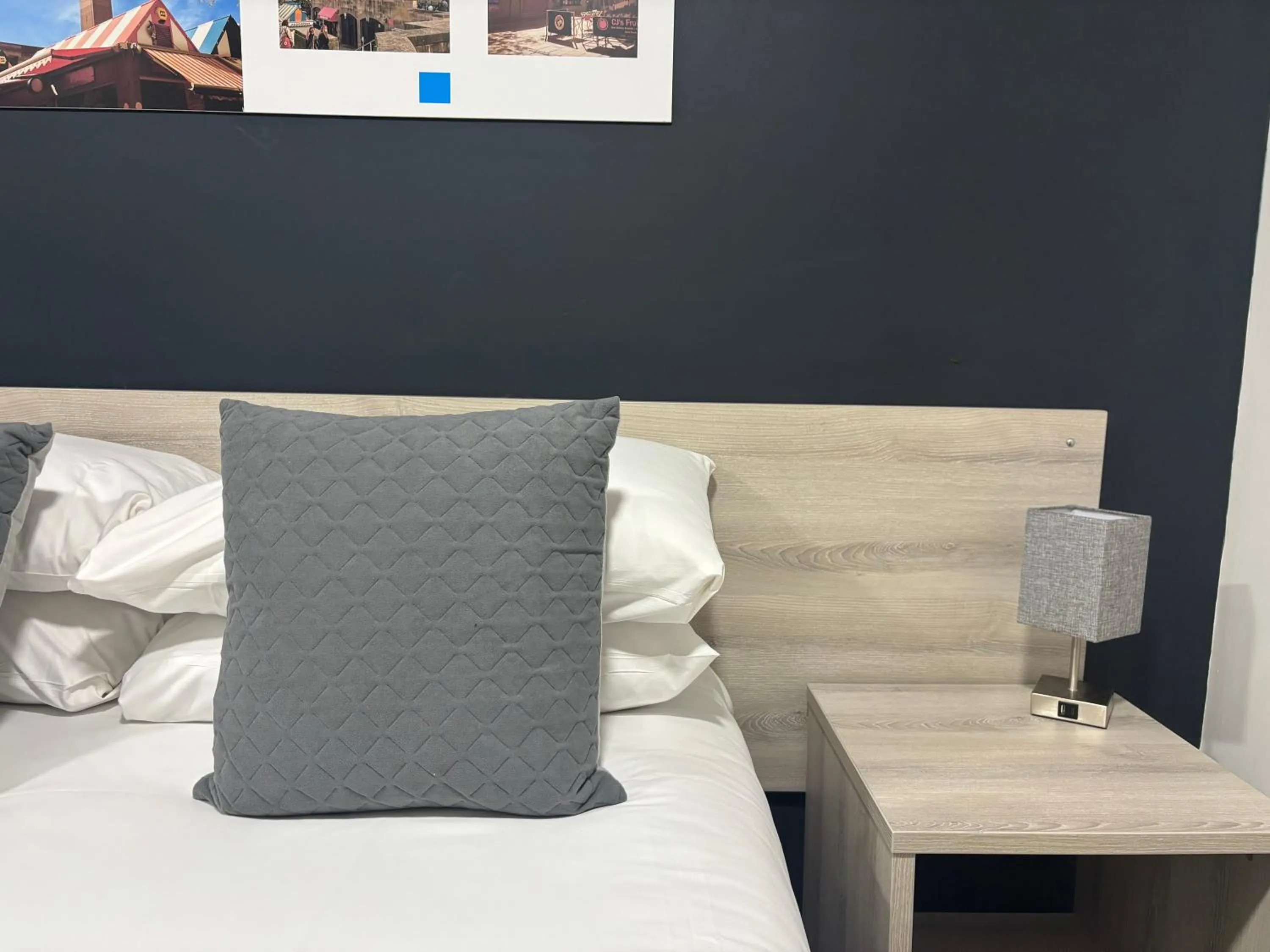 Bed in Broadview Hotel