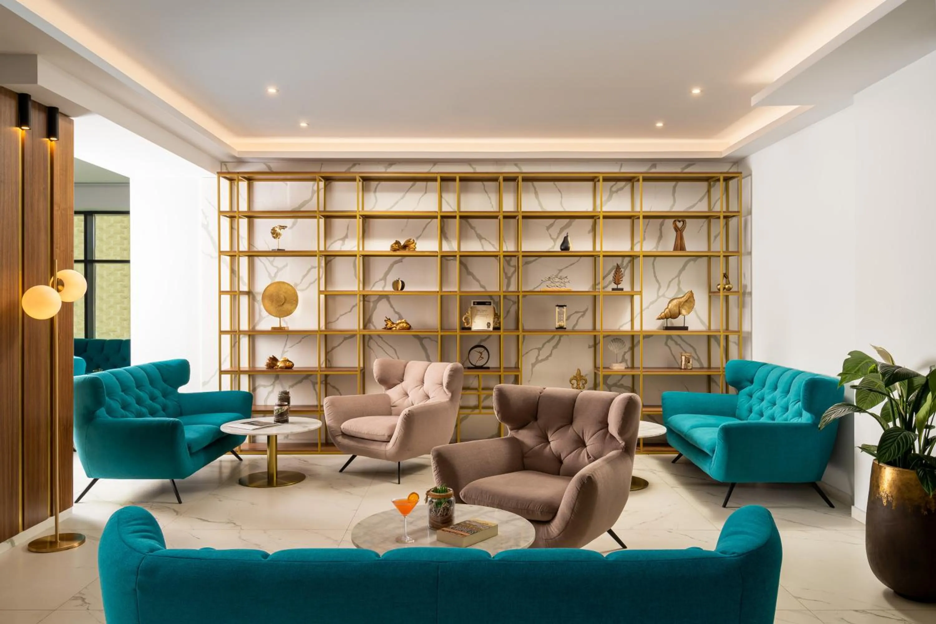 Communal lounge/ TV room in Alma Health & Spa Retreat