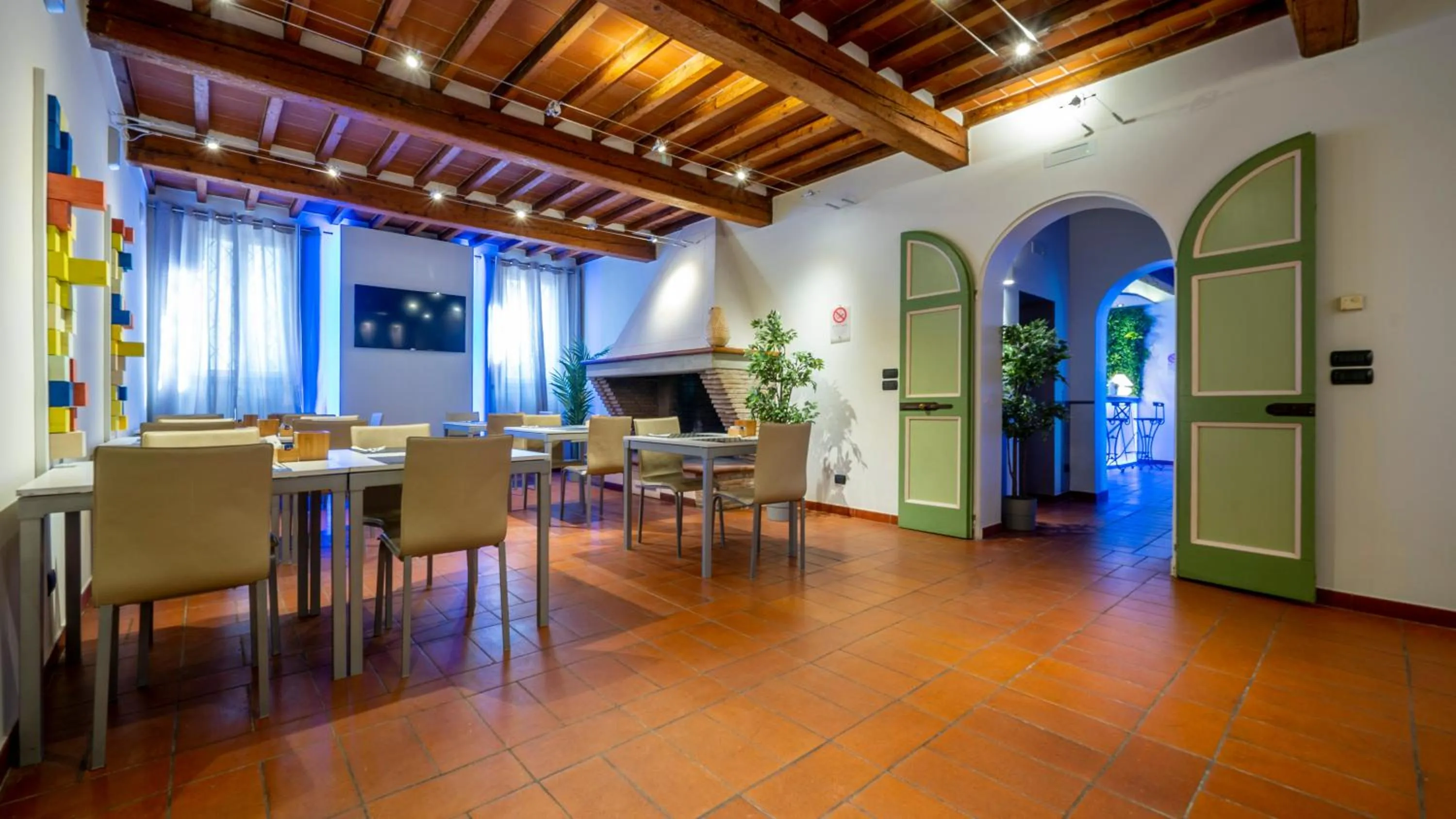 Confidence Hotel Ligabue