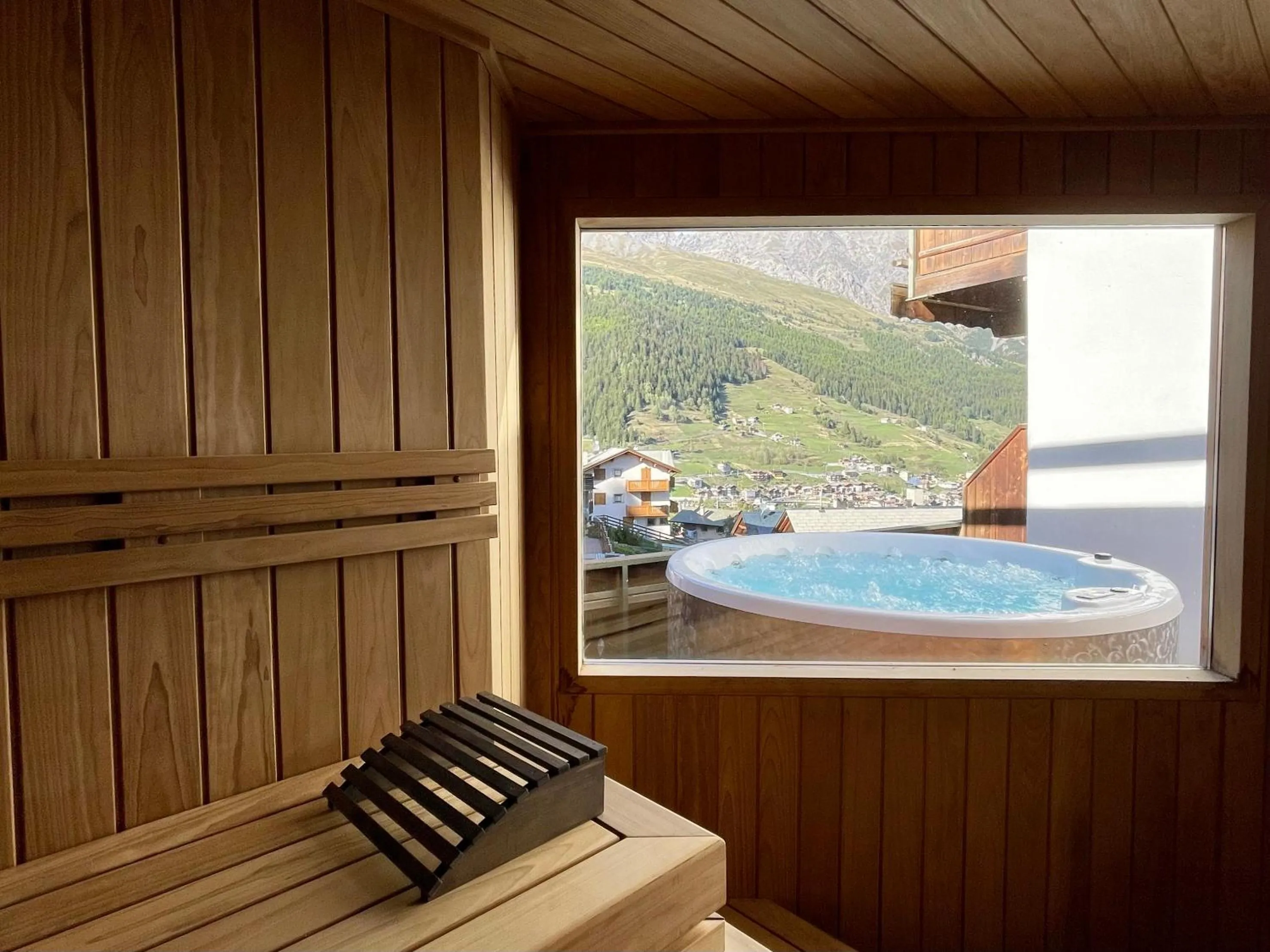 Hot Tub in Hotel San Carlo, tra Bormio e Livigno