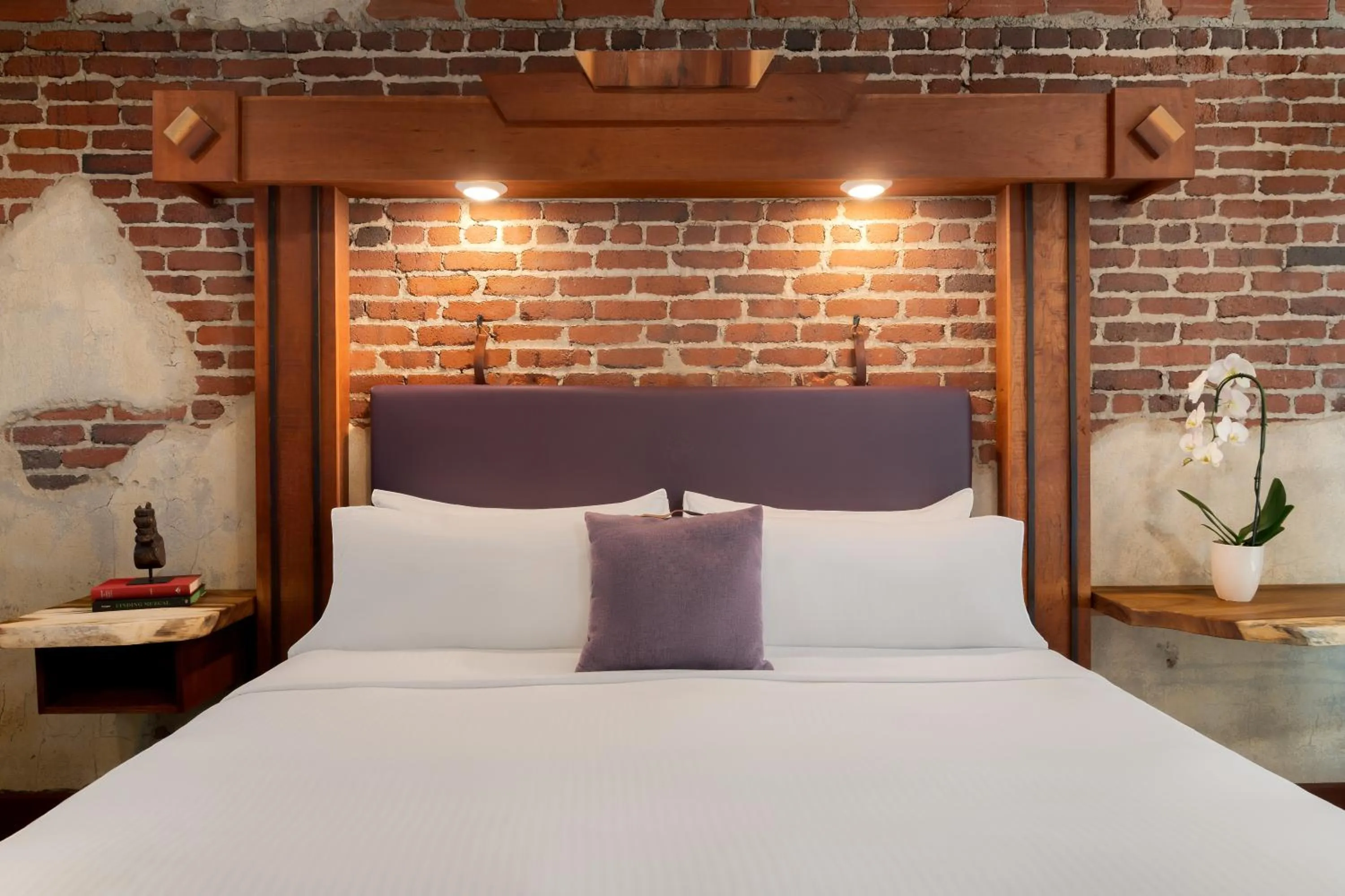 Bed in The Horton Hotel