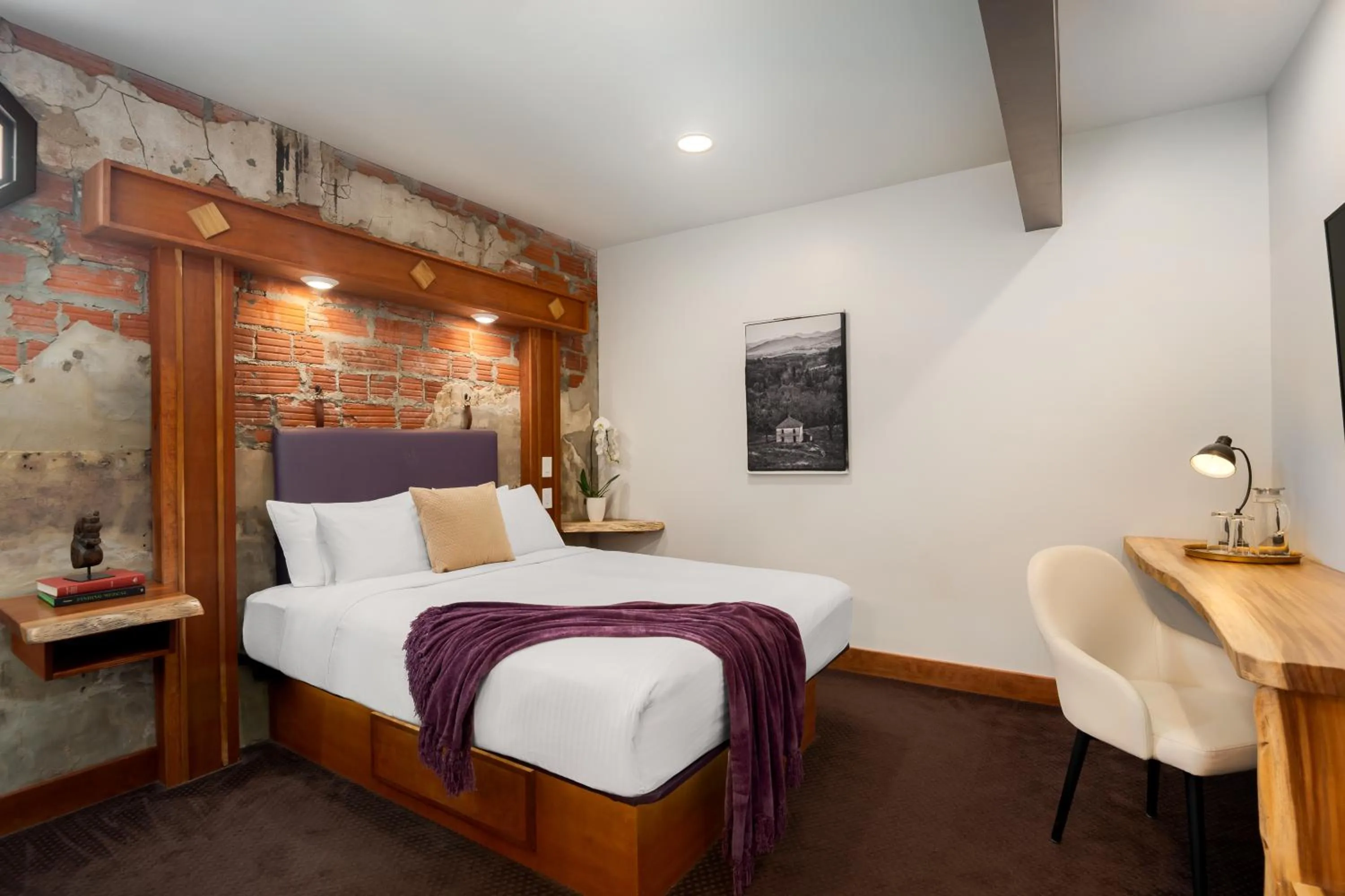 Bed in The Horton Hotel