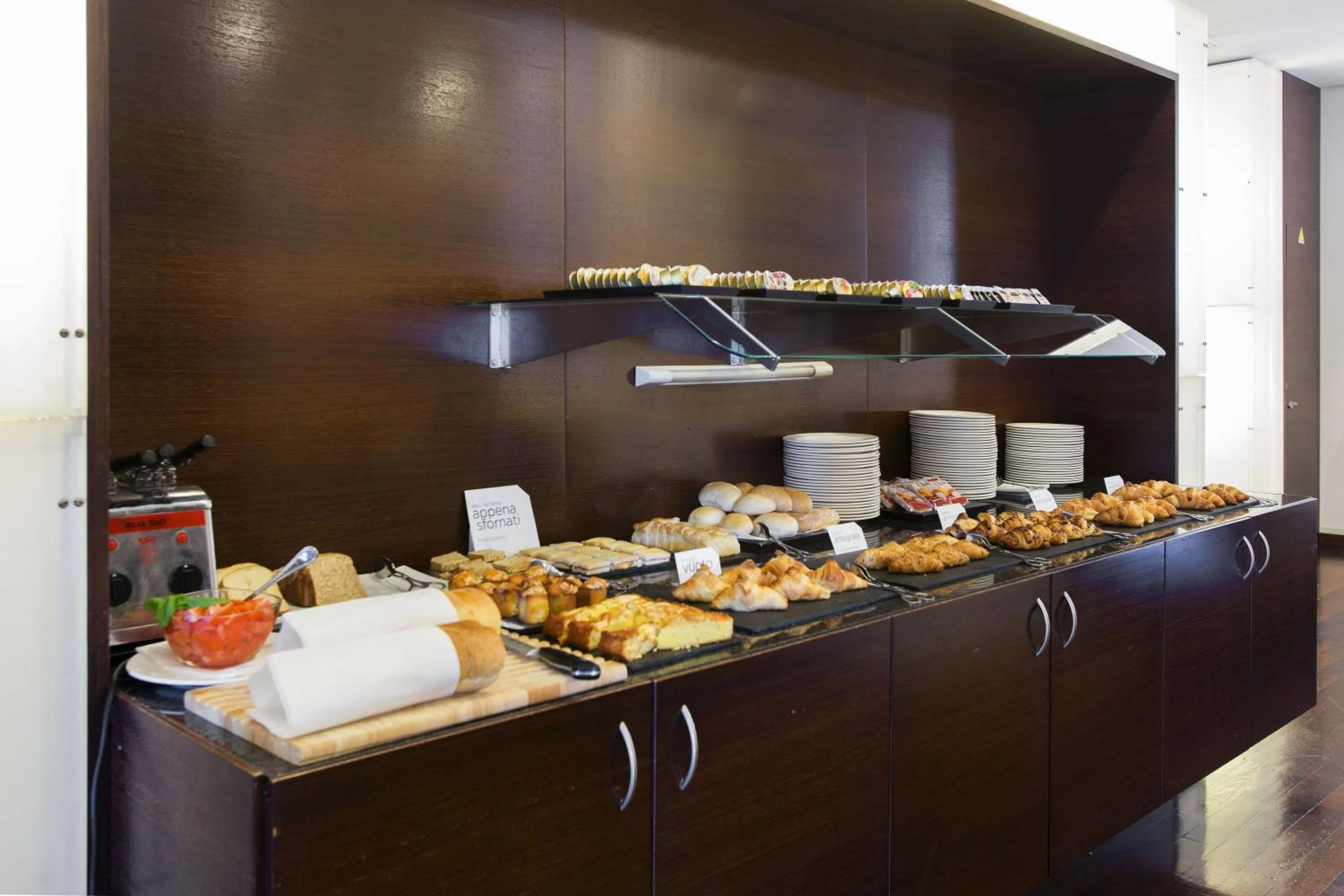 Buffet breakfast in Hotel Igea