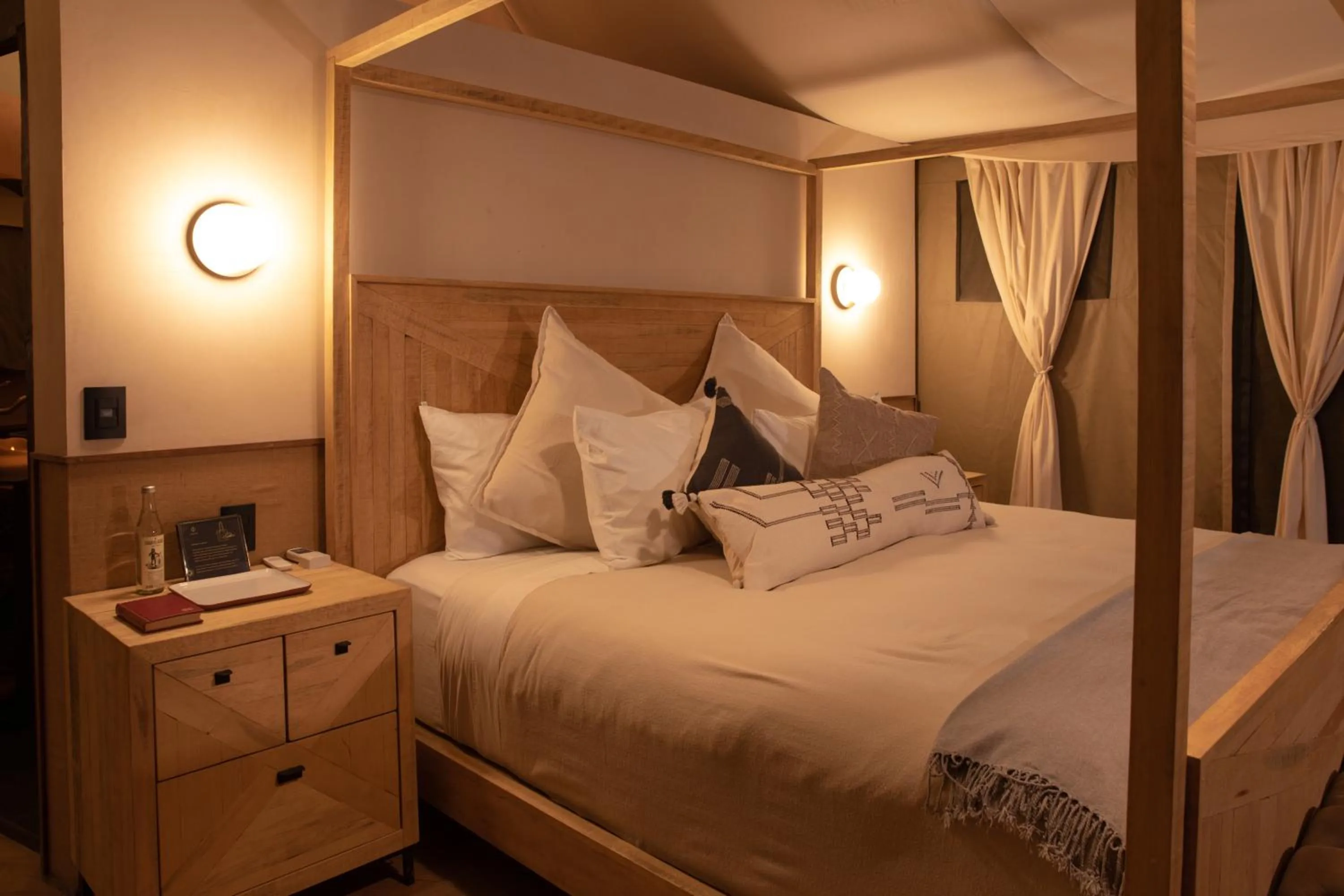 Bed in Viatura Omún, San Miguel de Allende, with Optional All Inclusive