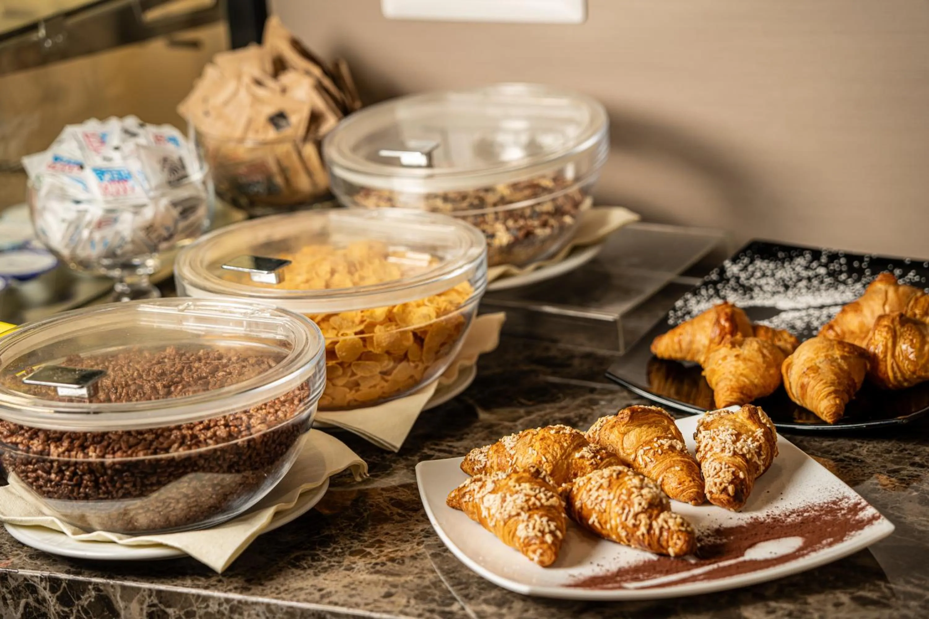 Breakfast in Tulip Inn Turin South