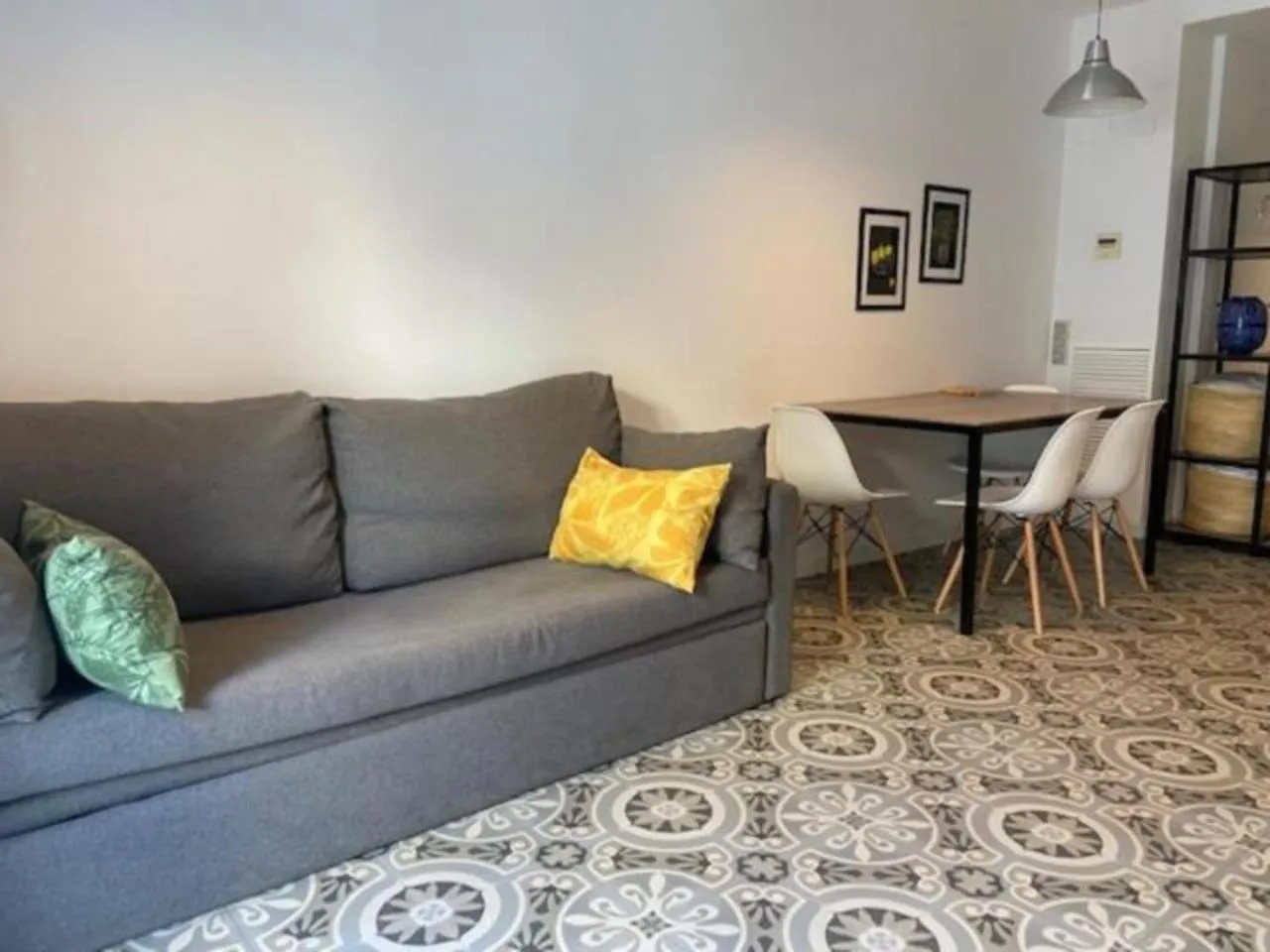 Living room in Liceu Apartments by gaiarooms