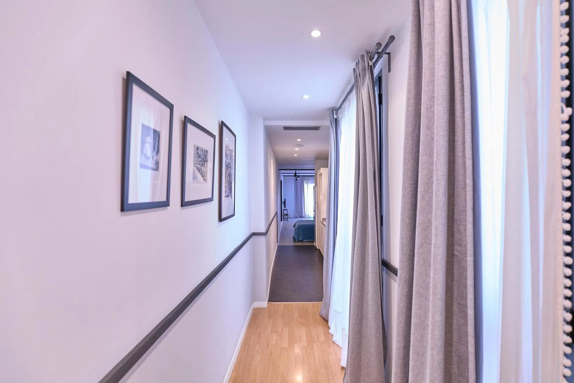 Liceu Apartments by gaiarooms