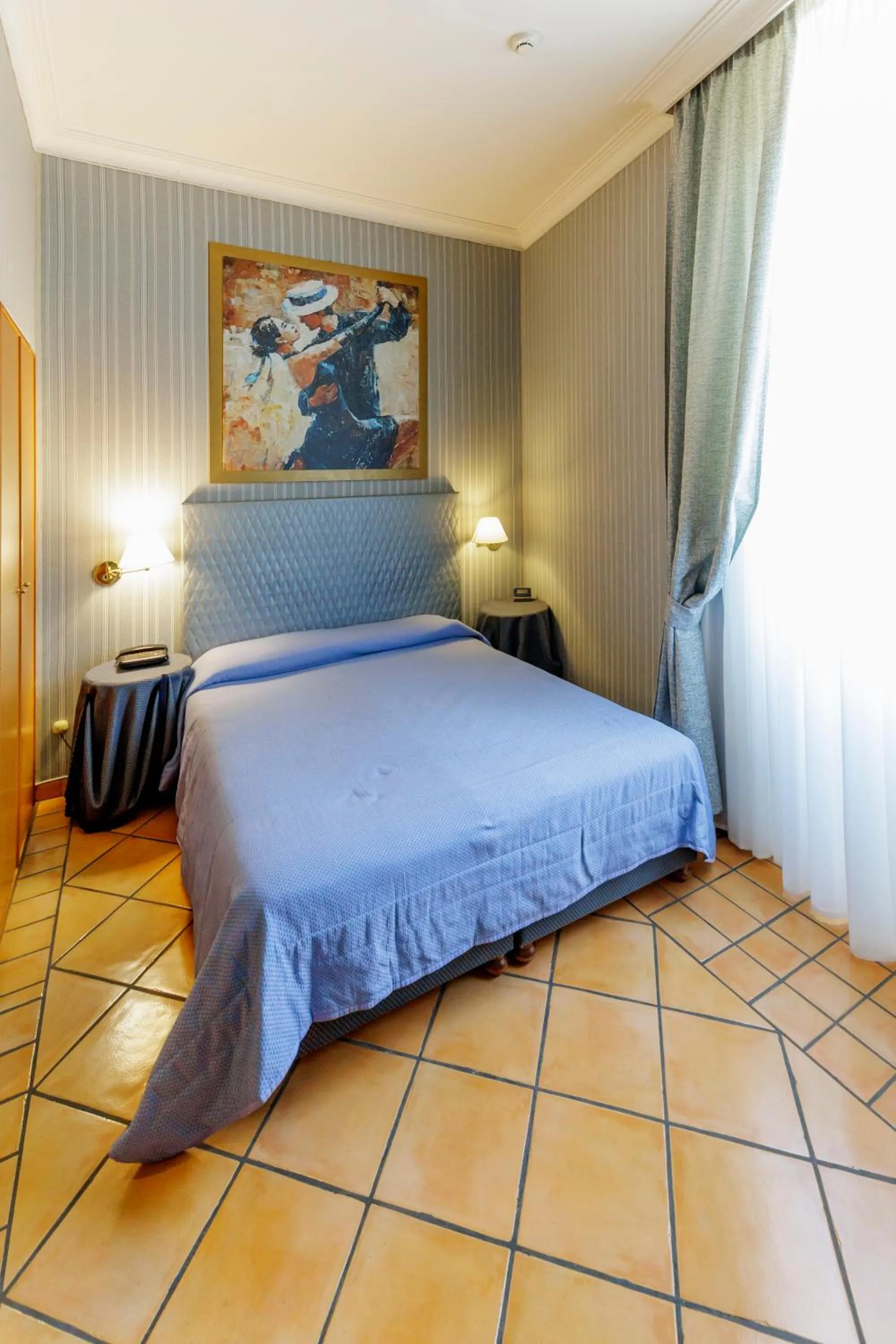 Bedroom, Bed in Hotel Lirico