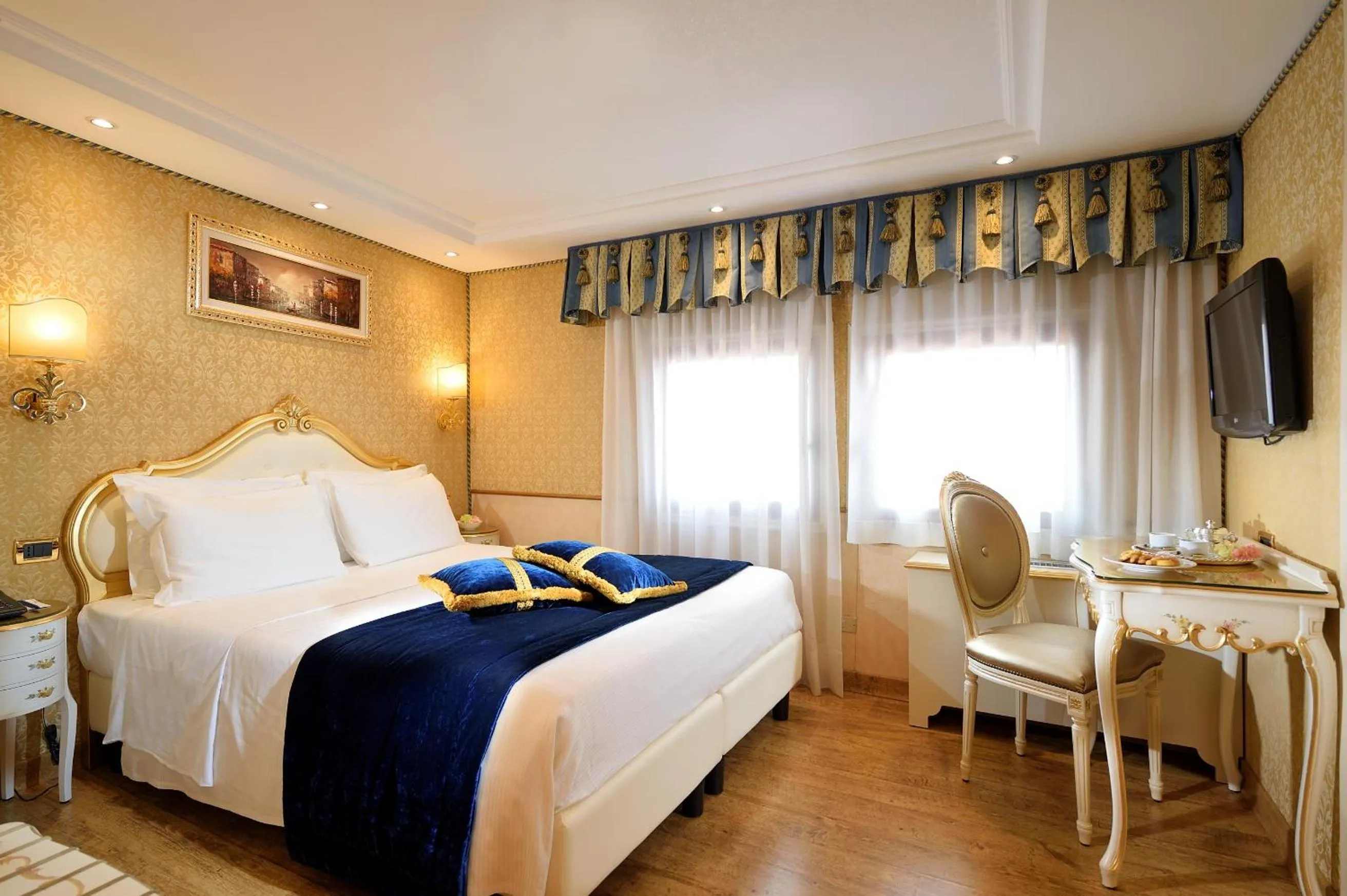 Day, Bed in Hotel Olimpia Venice, BW Signature Collection 3sup