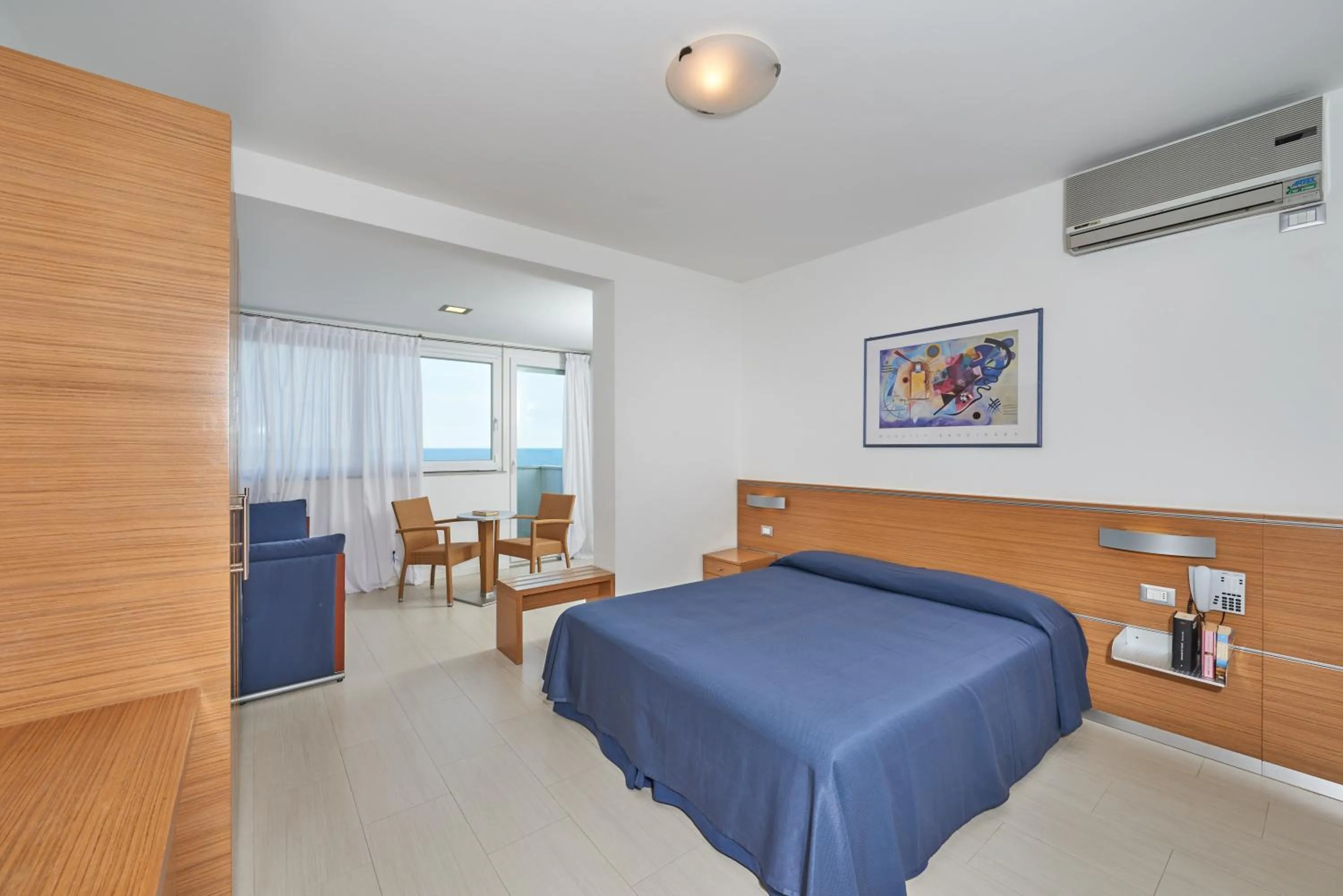 Photo of the whole room, Bed in Hotel Bella Venezia Mare