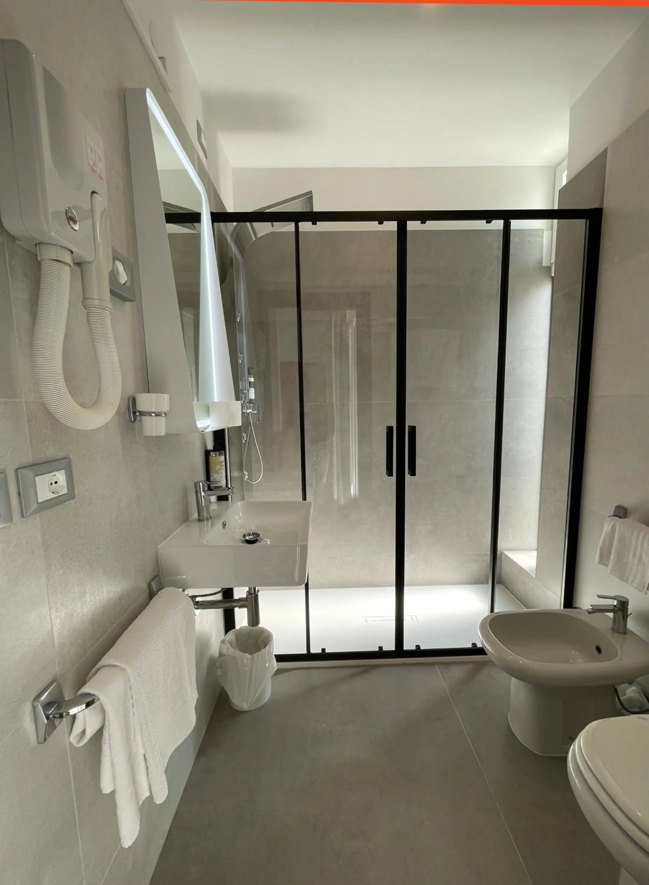 Bathroom in Hotel Bella Venezia Mare