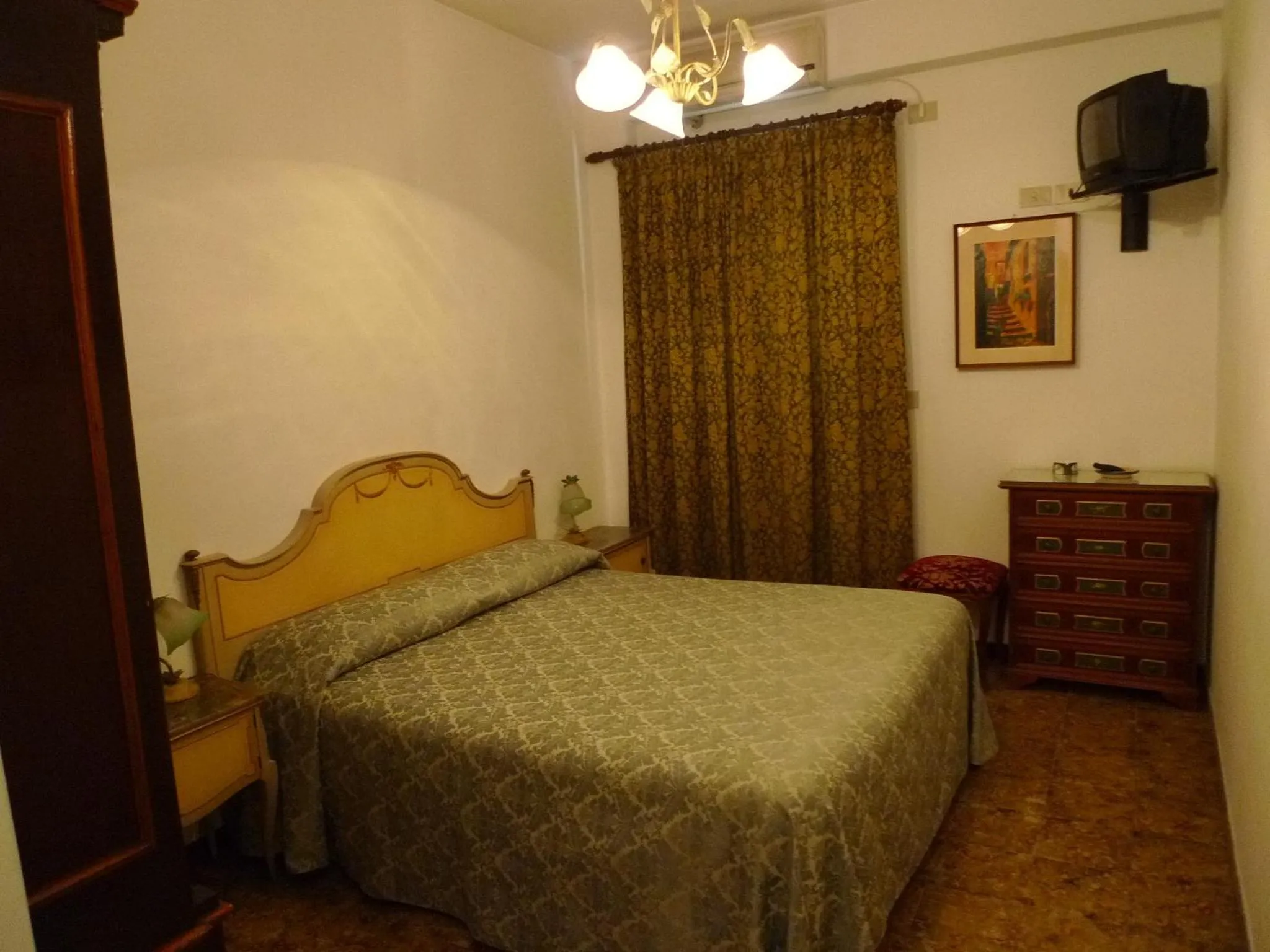 Decorative detail, Bed in Hotel La Riva