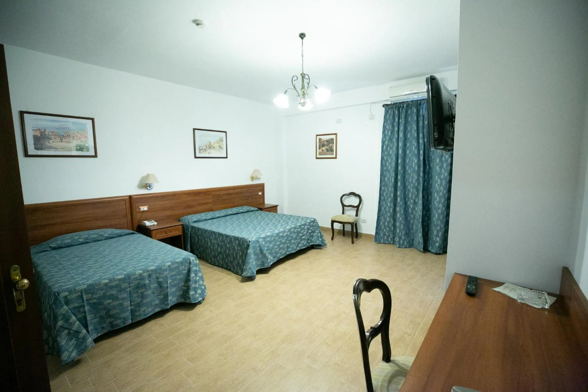 Bedroom, Bed in Hotel La Riva