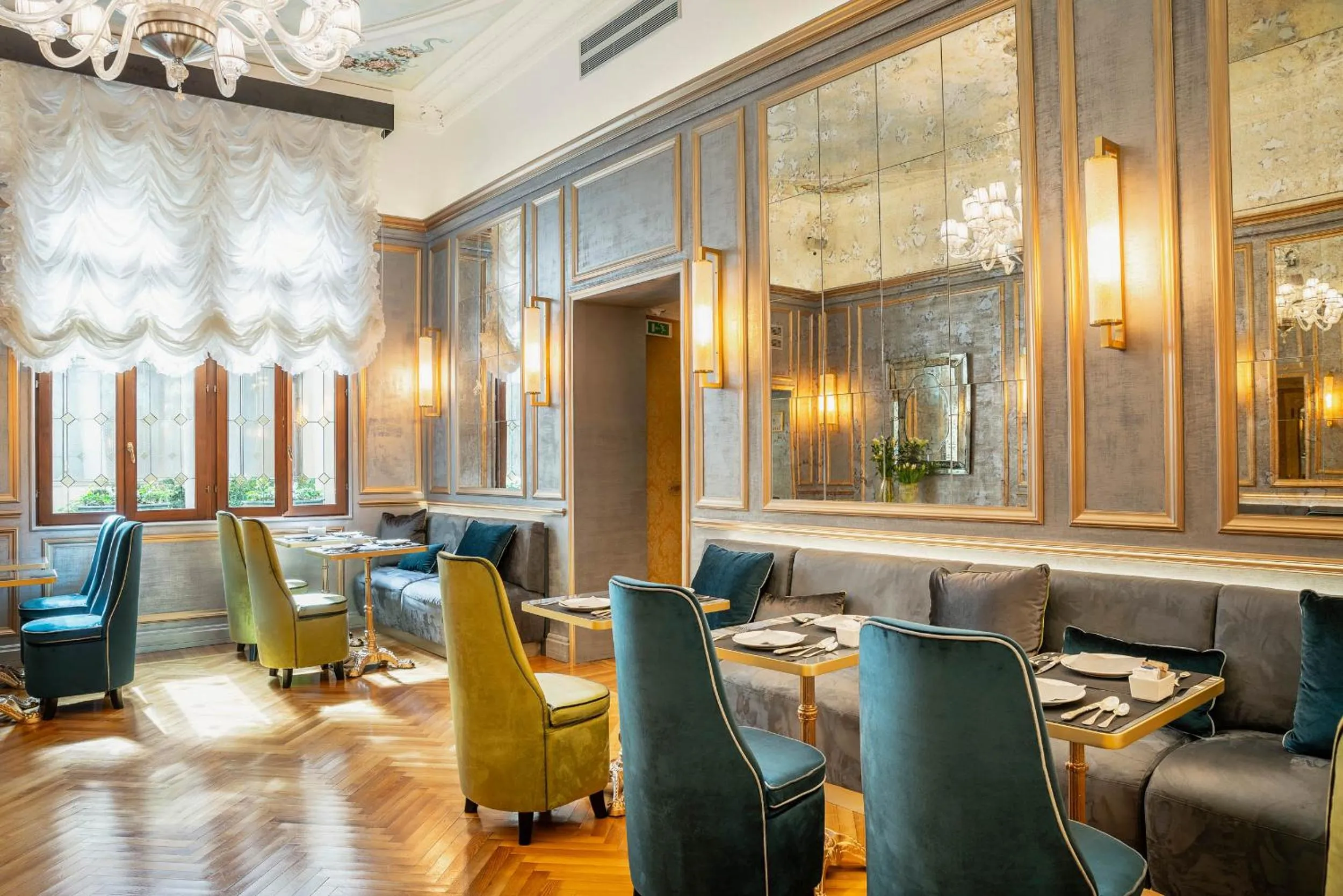 Breakfast in Hotel Antico Doge - a Member of Elizabeth Hotel Group