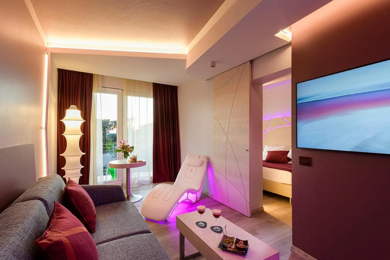 Color Hotel Style, Design & Gourmet