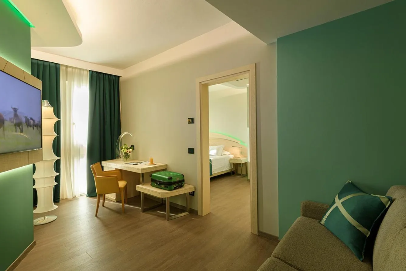 Bed in Color Hotel Style, Design & Gourmet