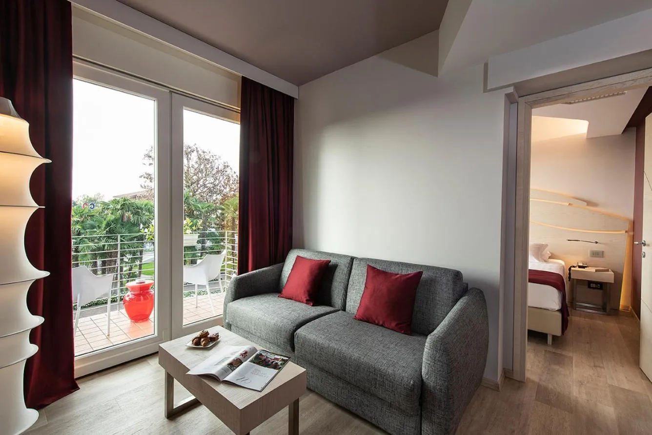 Bedroom, Bed in Color Hotel Style, Design & Gourmet