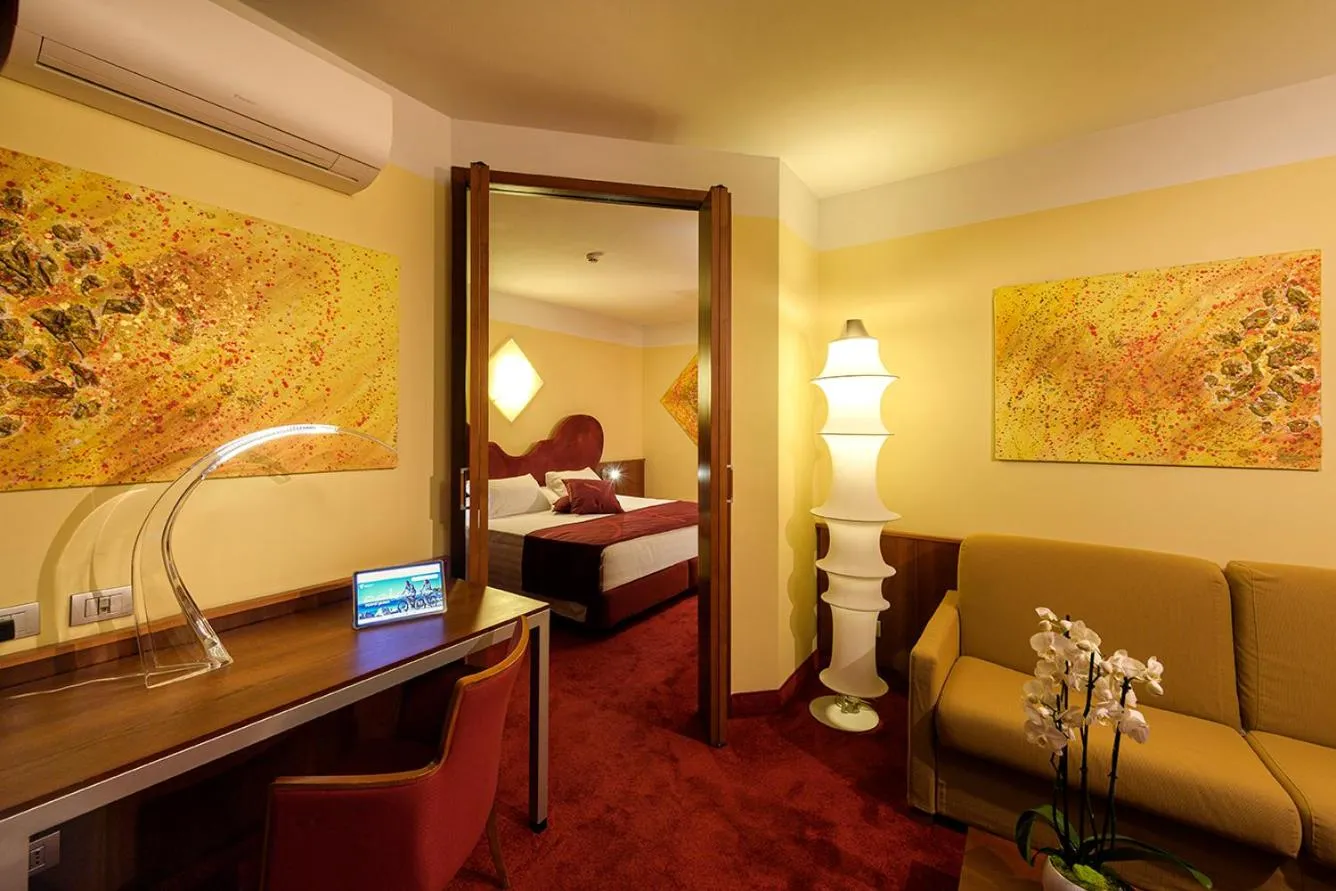 Bed in Color Hotel Style, Design & Gourmet