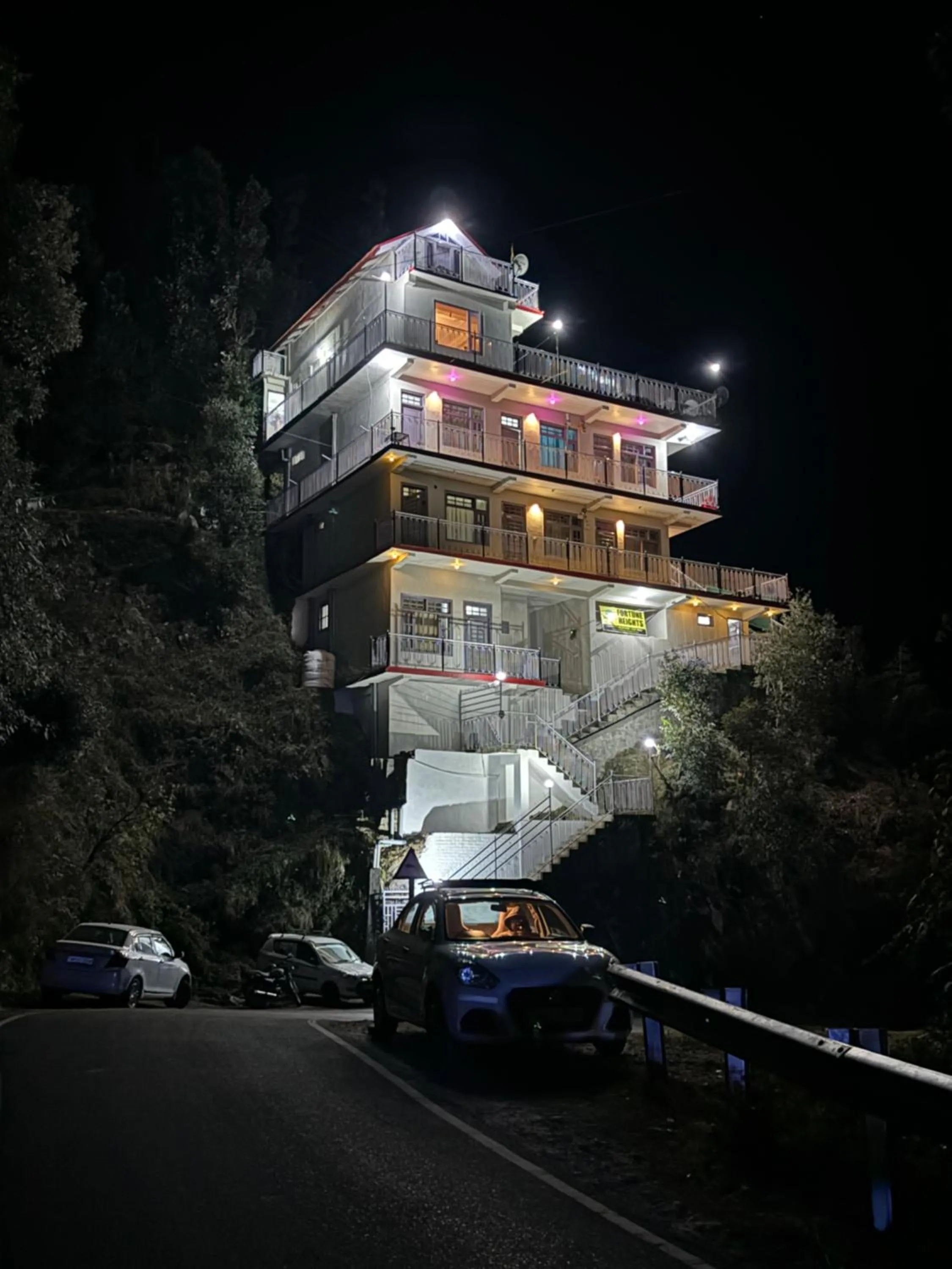FORTUNE HEIGHTS HOMESTAY- Best Forest view & Peaceful surrounding