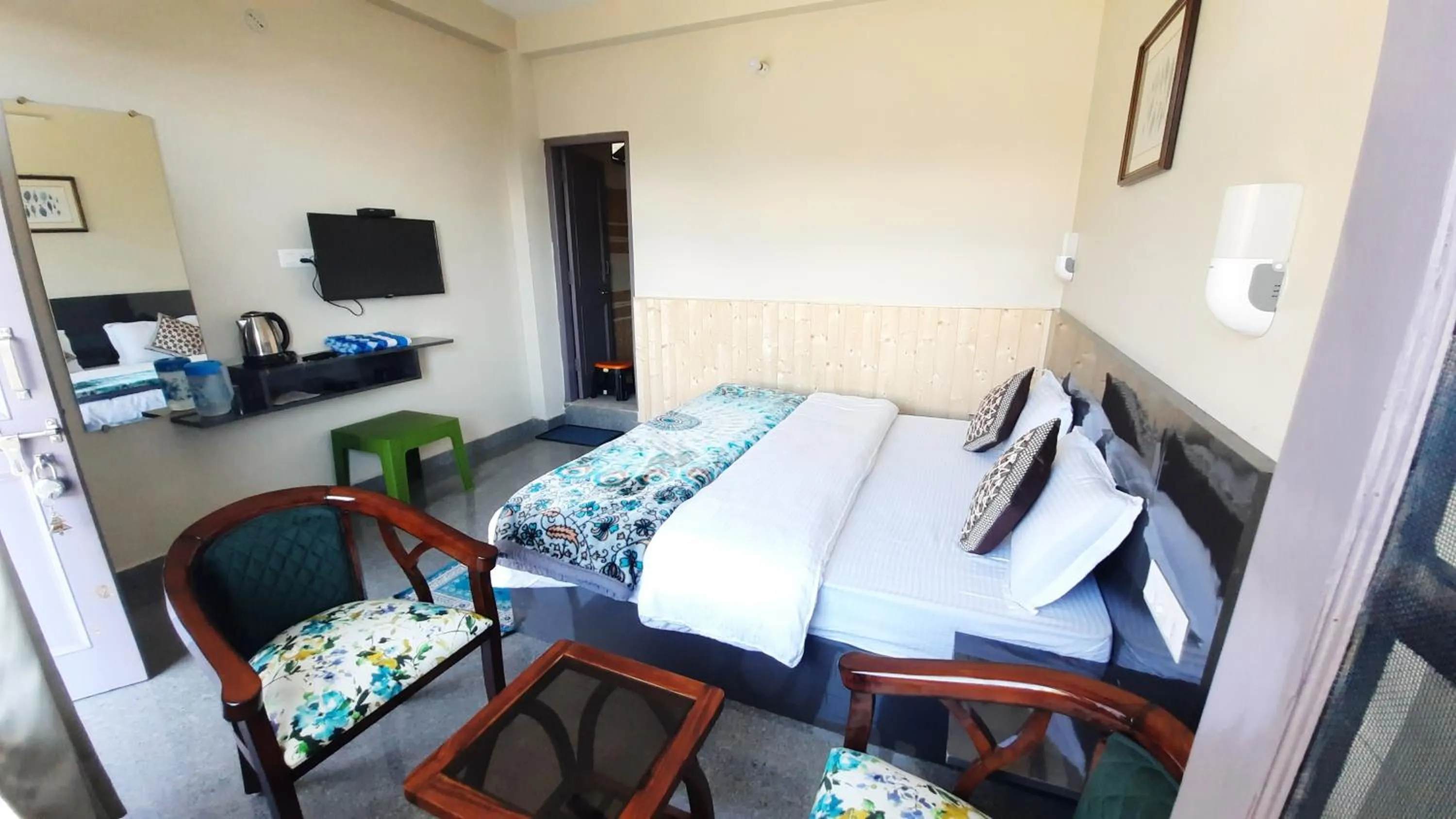 Bed in FORTUNE HEIGHTS HOMESTAY- Best Forest view & Peaceful surrounding