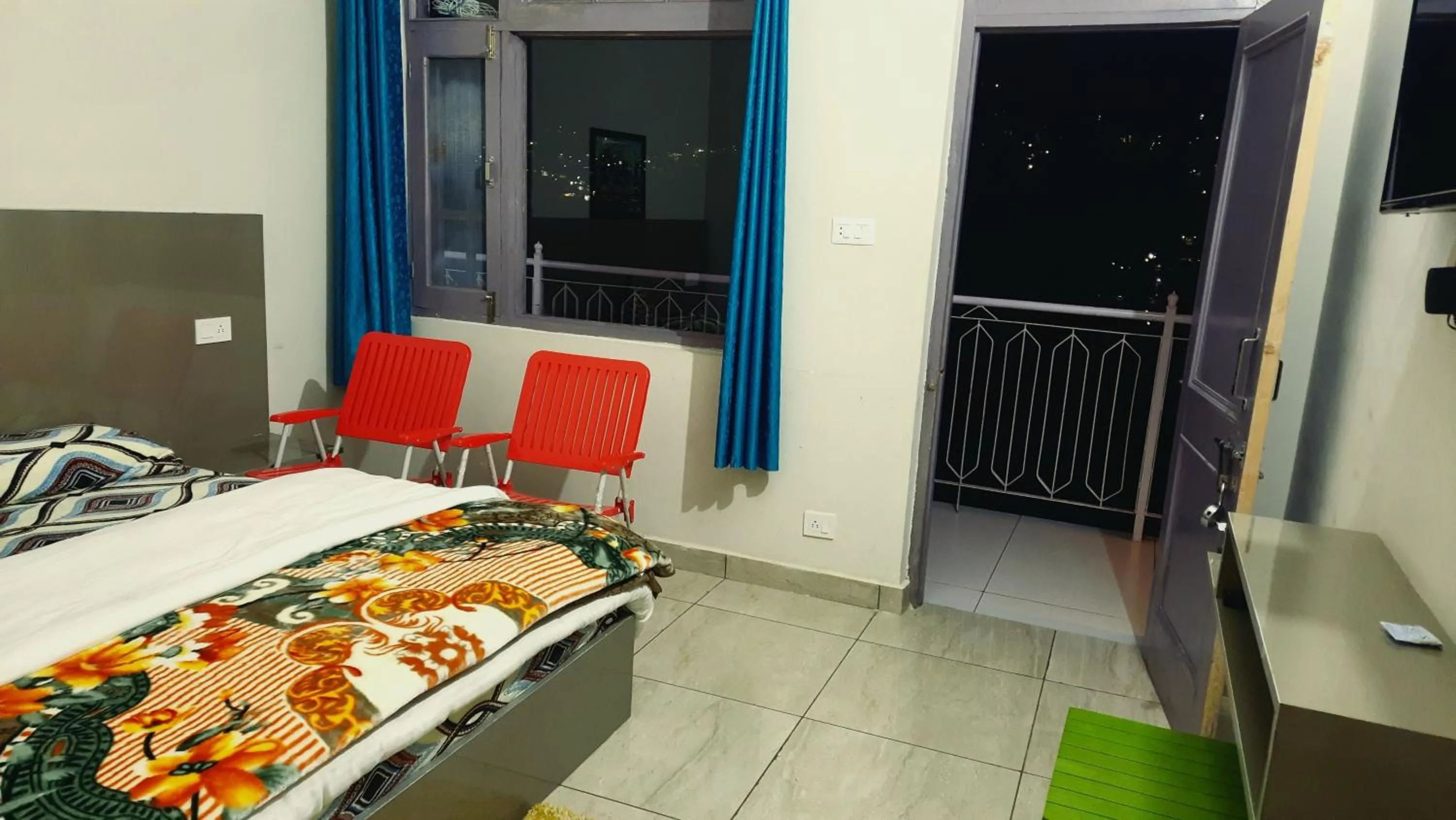 Bed in FORTUNE HEIGHTS HOMESTAY- Best Forest view & Peaceful surrounding