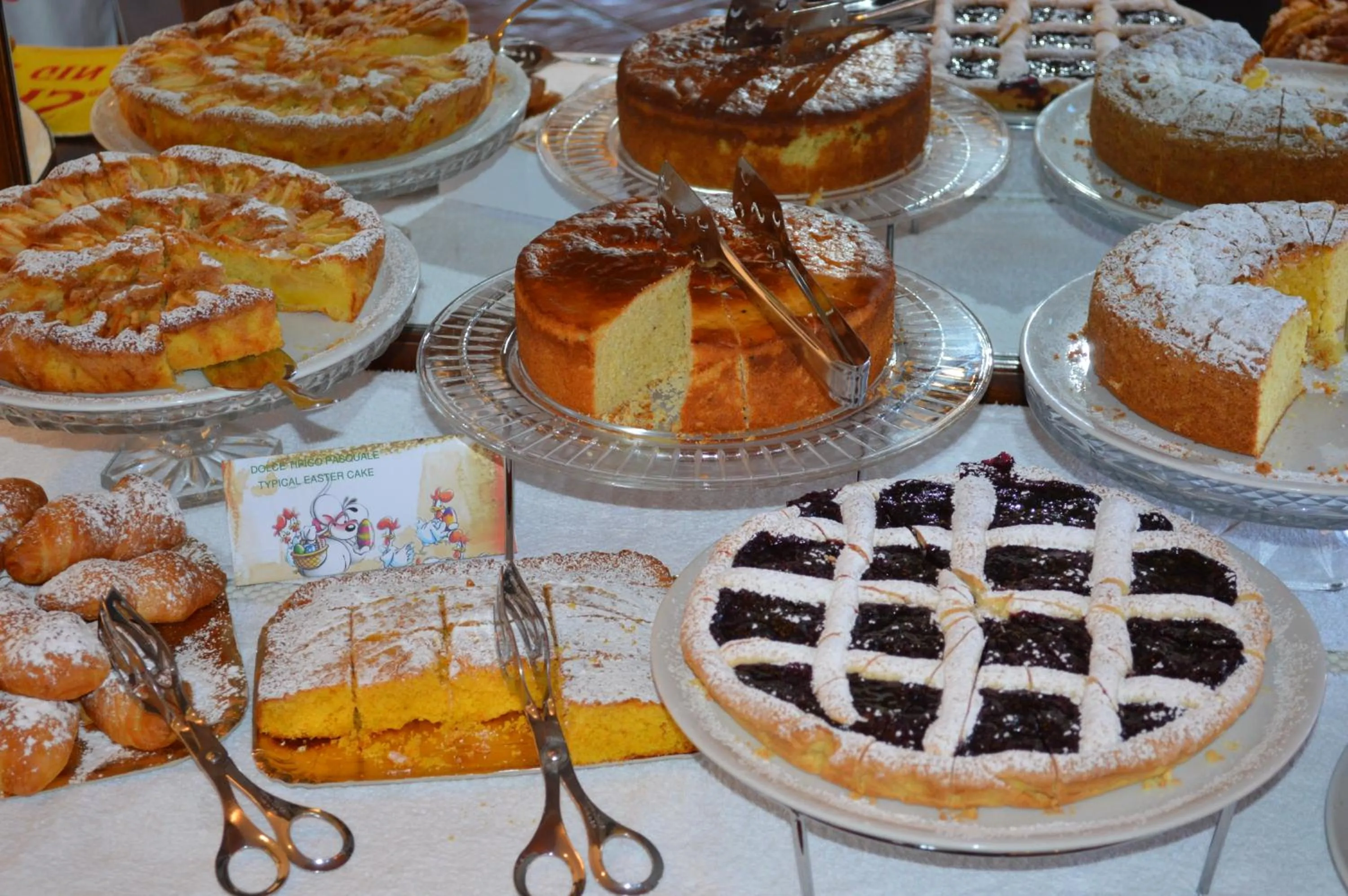 Buffet breakfast in Le Volpaie