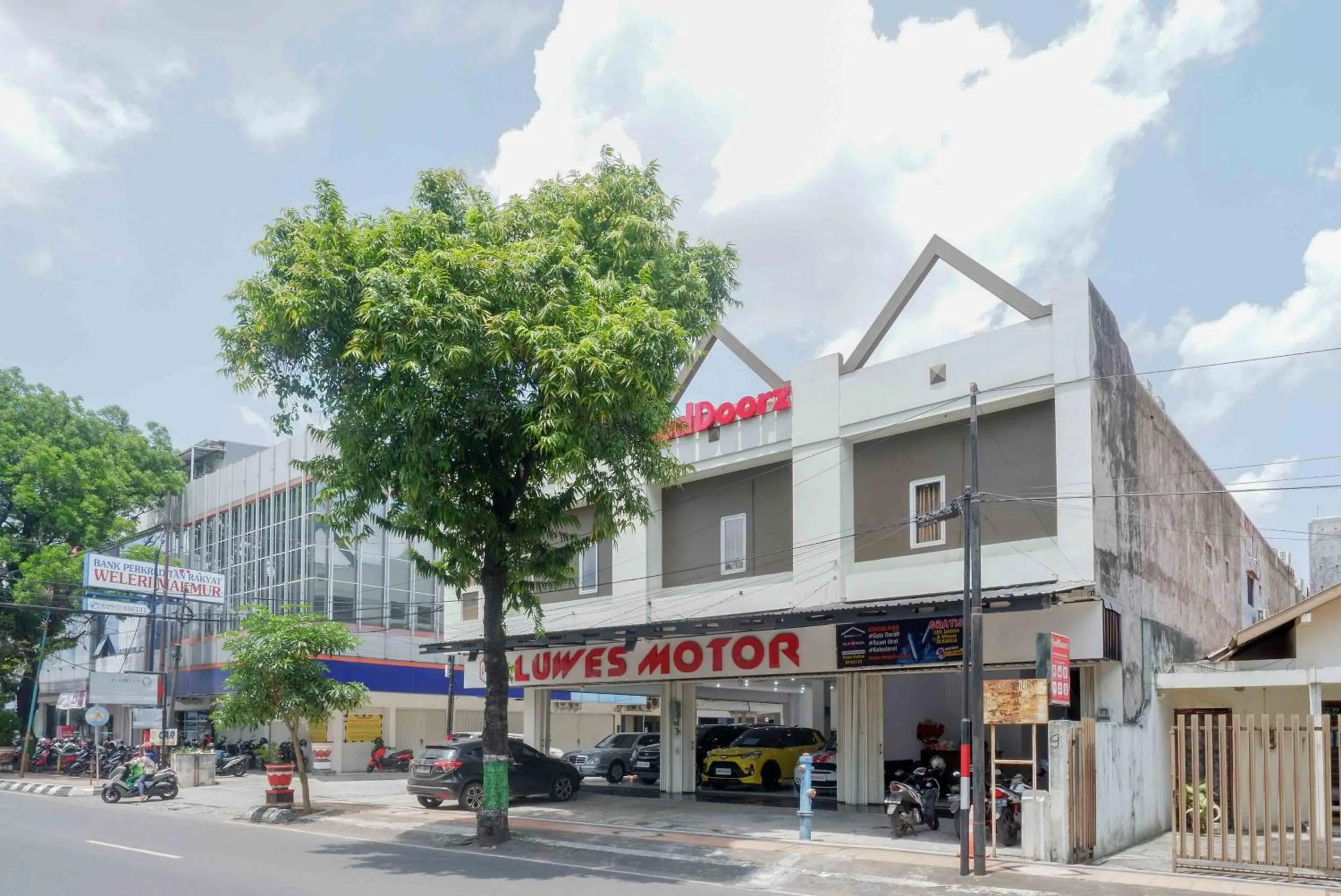 RedDoorz near Simpang Tujuh Kudus