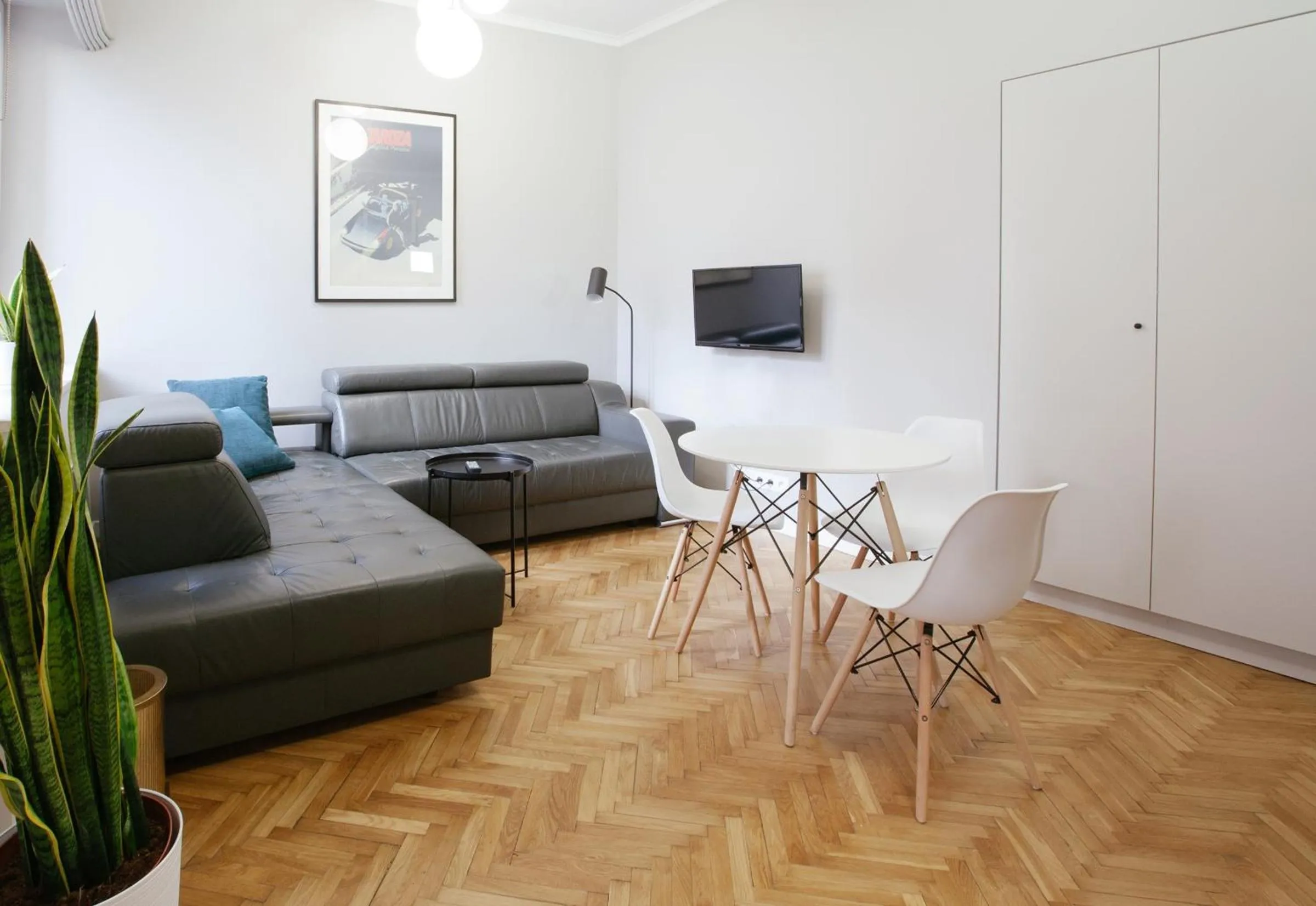 Warsaw Concierge Flat6 Hoza