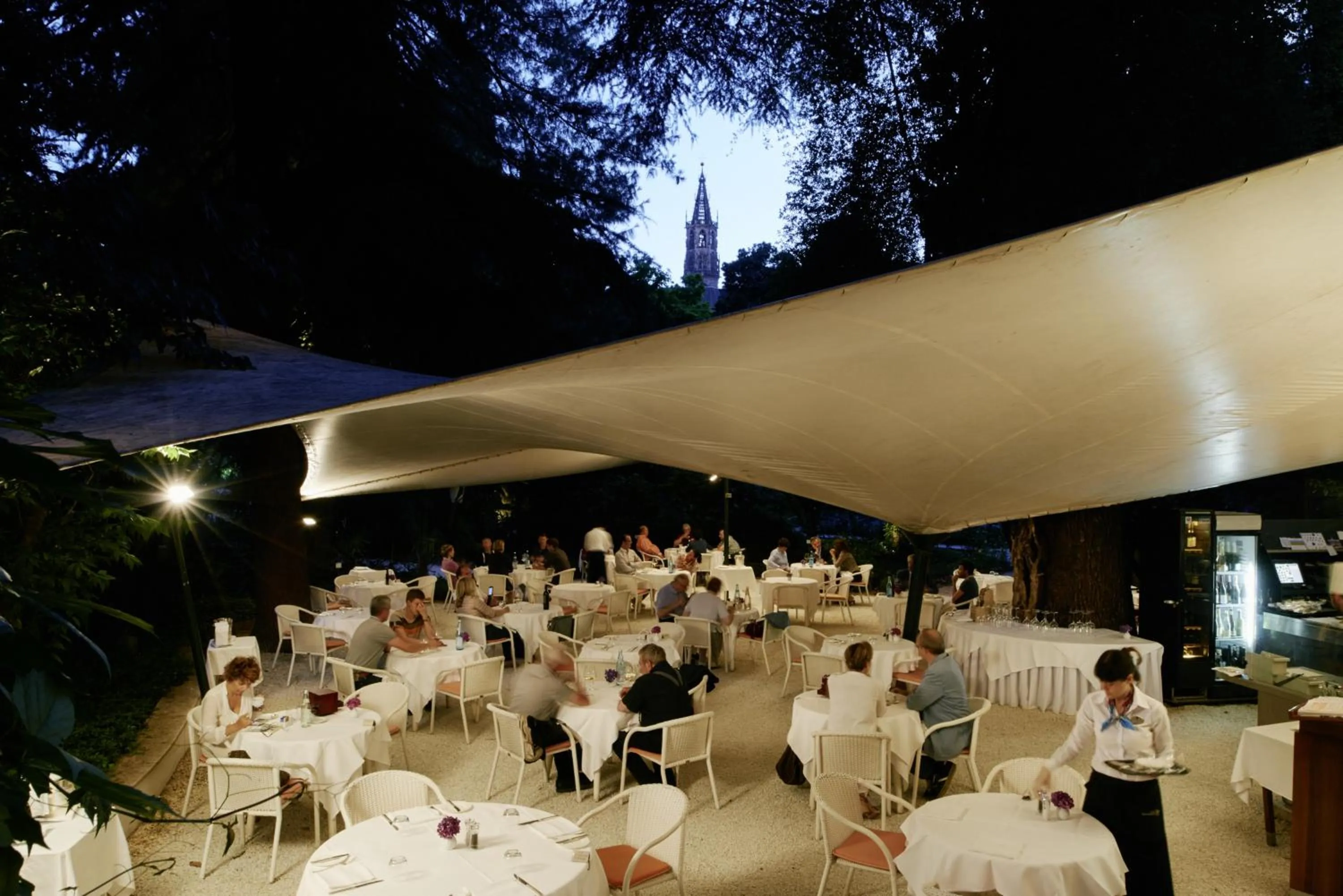 Restaurant/places to eat in Hotel Greif, a Member of Design Hotels