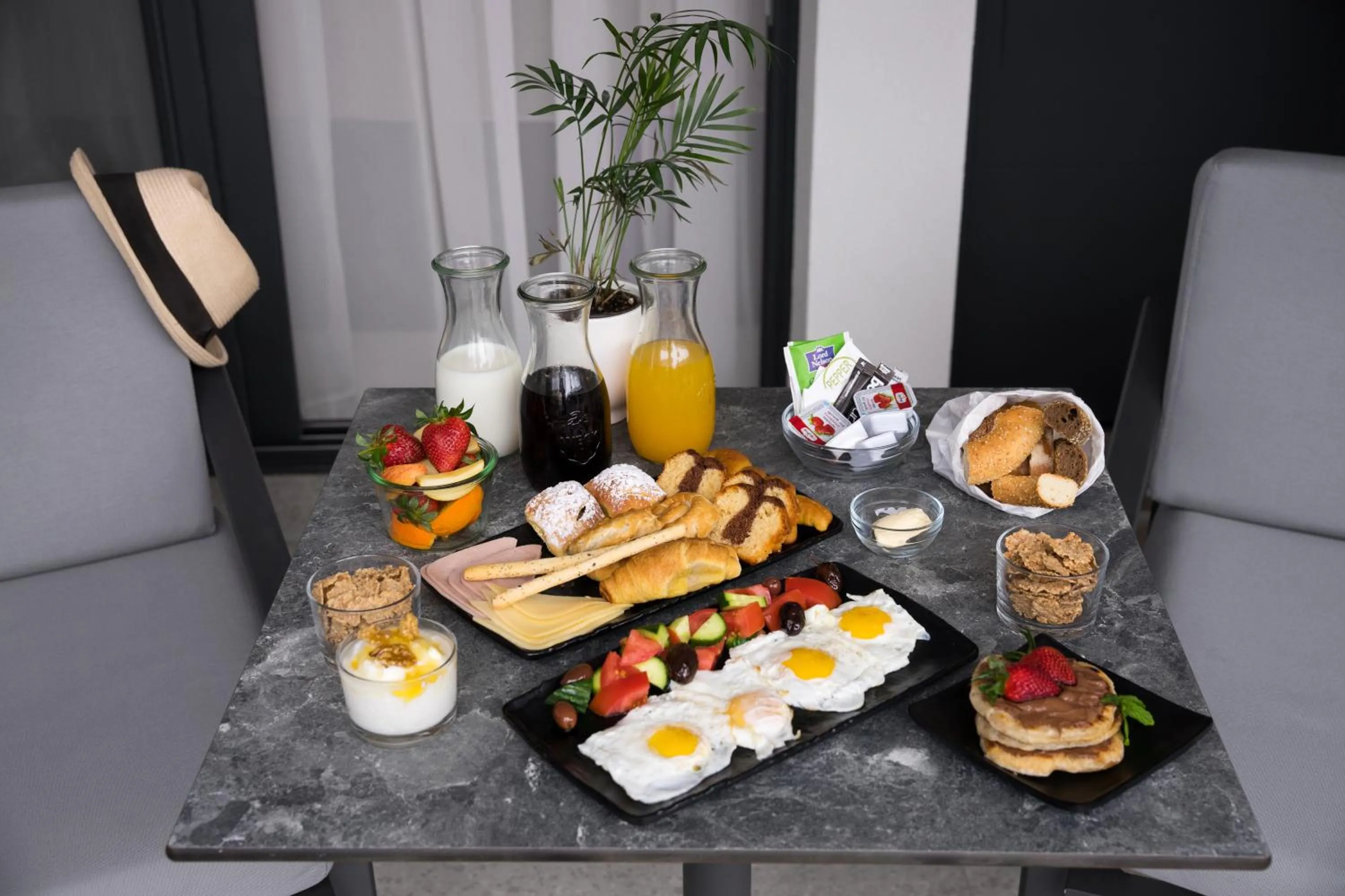 Breakfast in Melite Luxury Rooms & Apartments