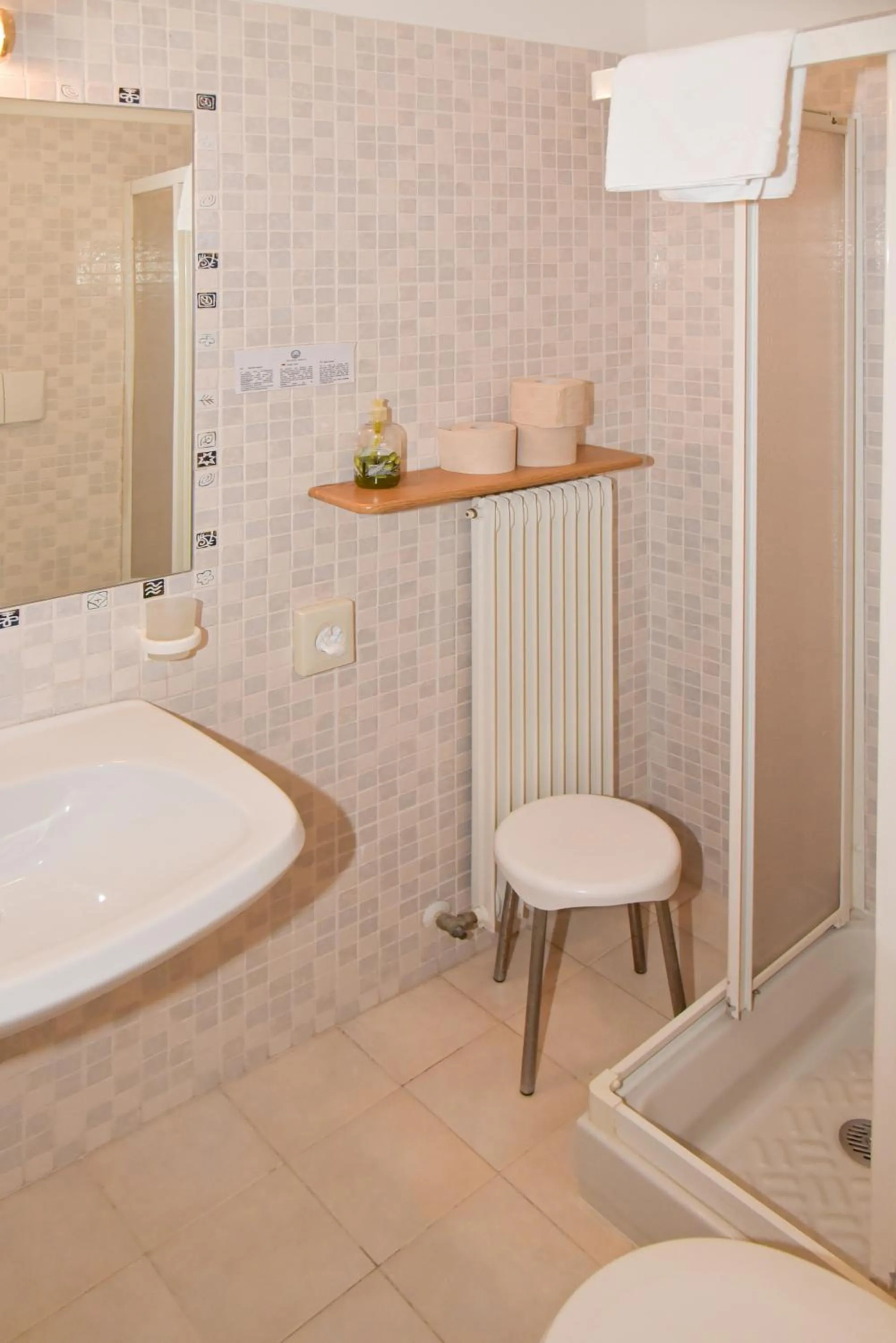 Shower in epOche Hotel Zanella 1889