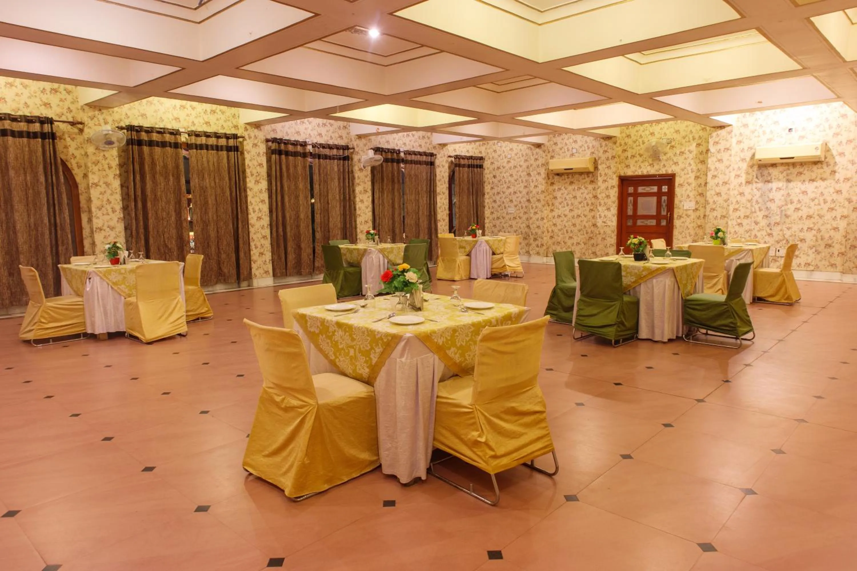 Banquet/Function facilities in Hotel Sagar Niwas