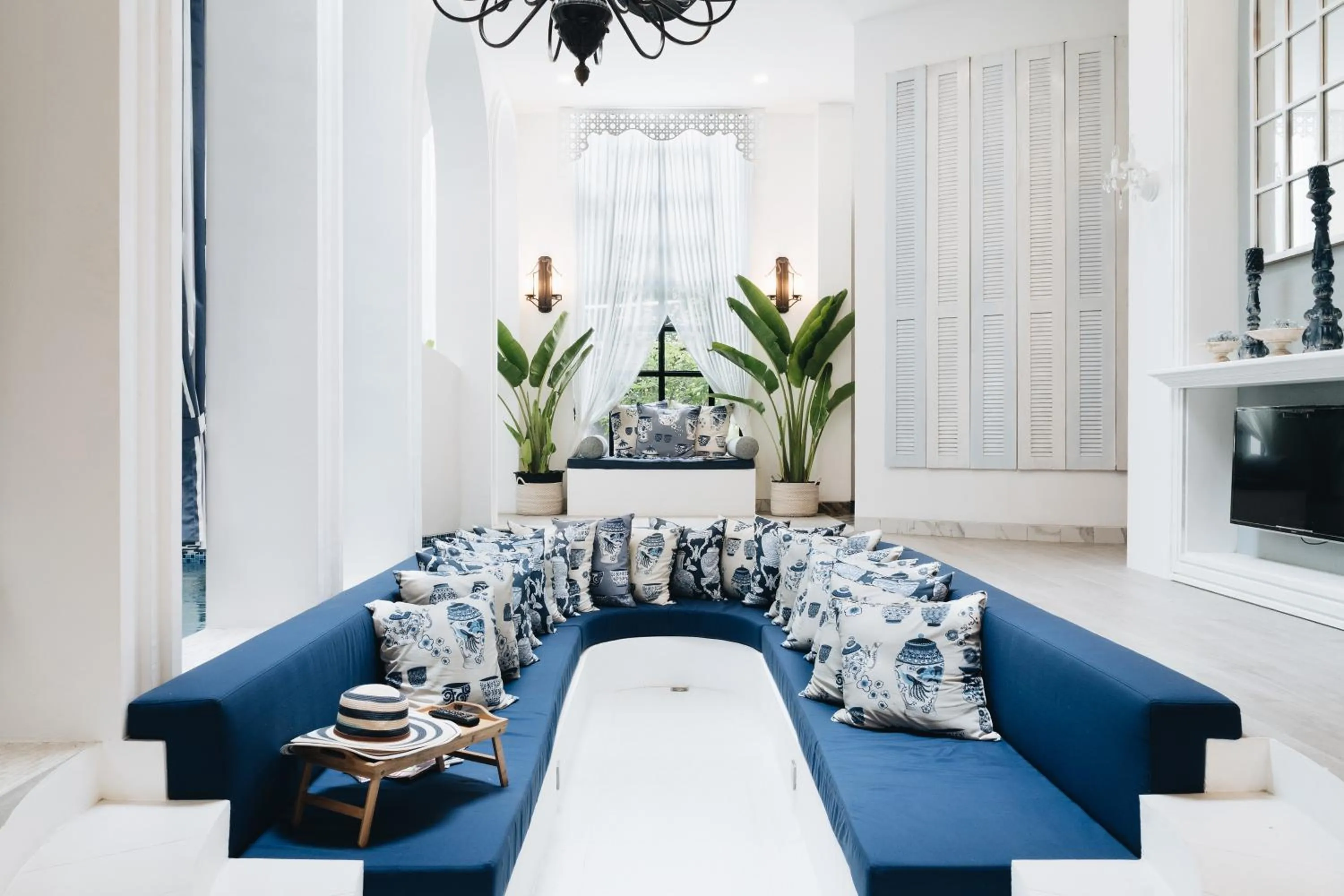 TV and multimedia in Luxurious 3BR Villa Muzo with Pool by OriVista near W