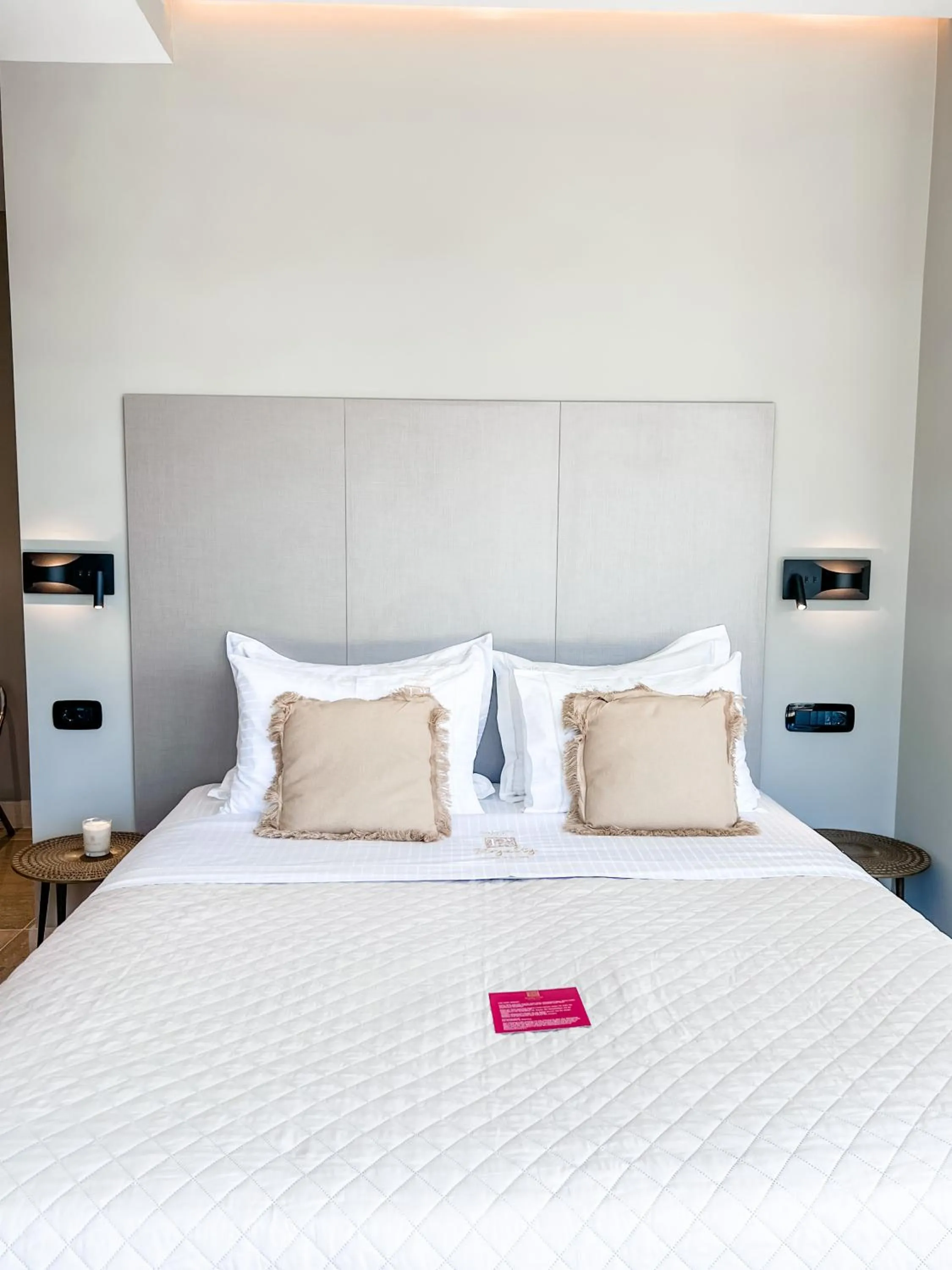 Bed in Royalty Suites Psyrri