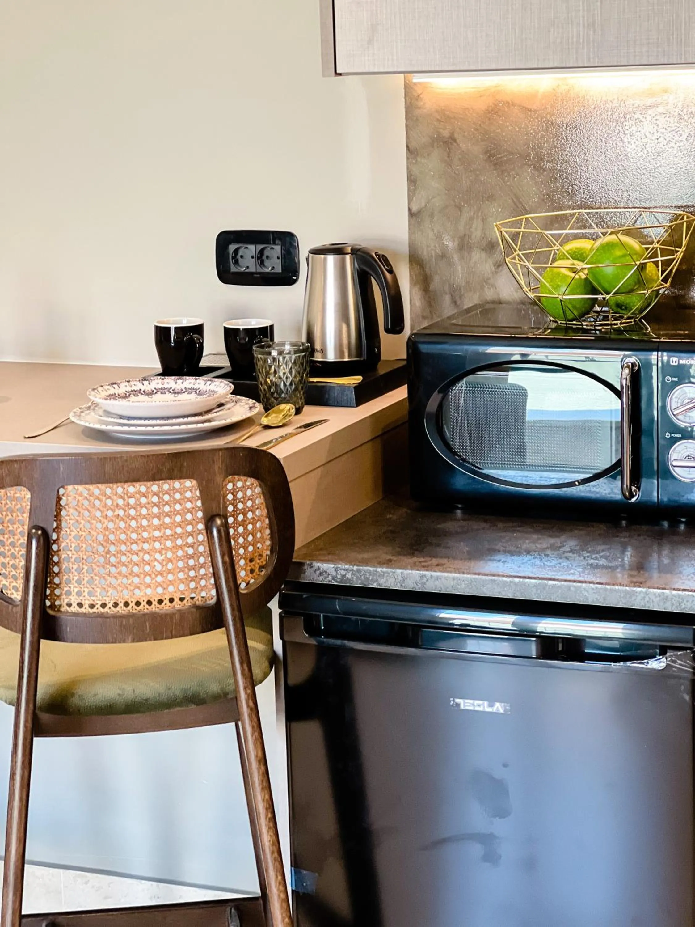 Coffee/tea facilities in Royalty Suites Psyrri