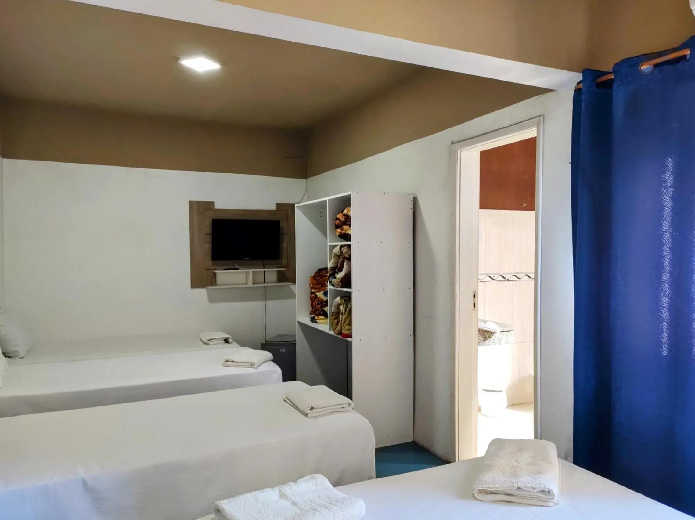 Standard Triple Room - single occupancy in Novohotel Express Standard Triple Room - single occupancy in Novohotel Express