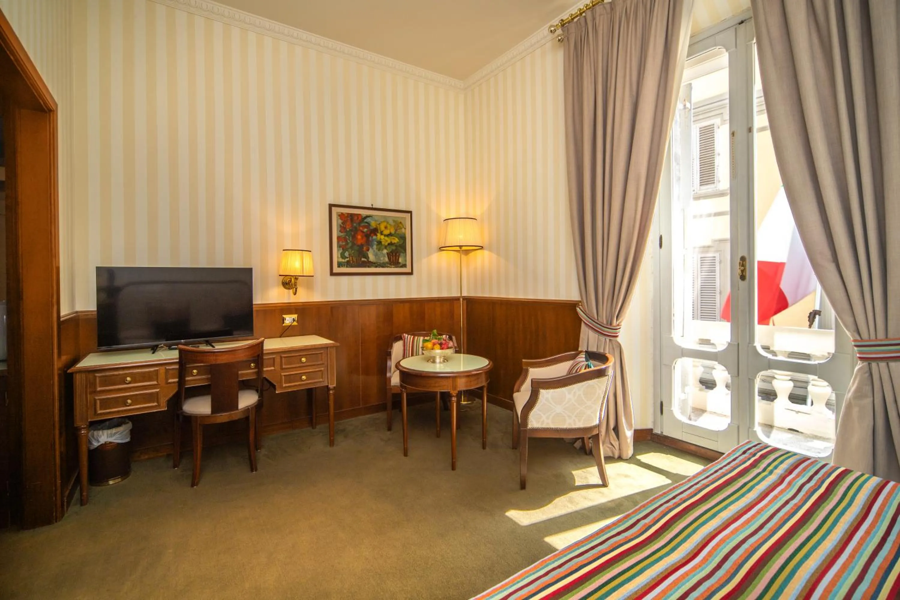 TV and multimedia in Grand Hotel Bastiani