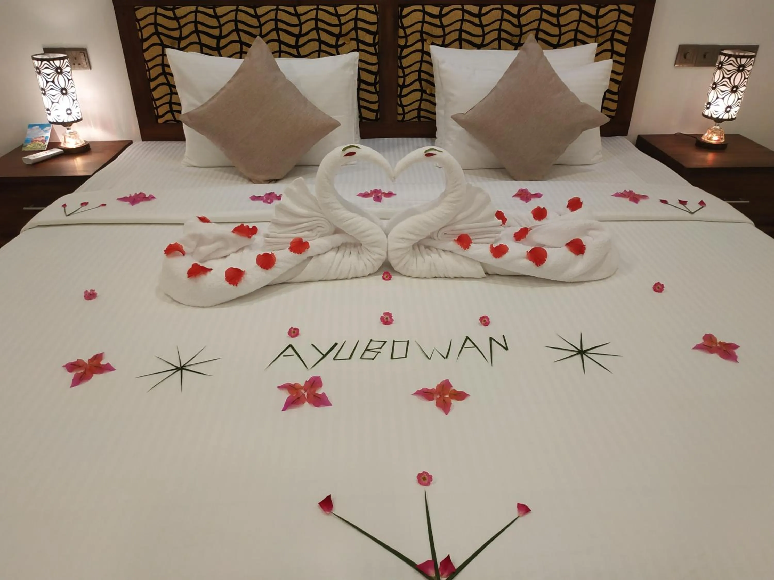 Bed in Sigiriya Cashew Palace Resort