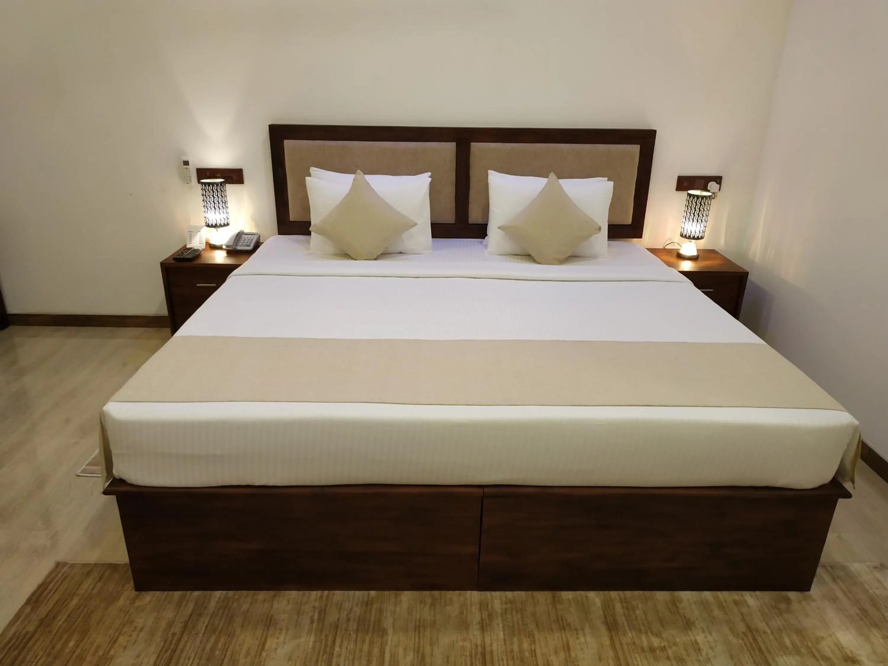 Bed in Sigiriya Cashew Palace Resort