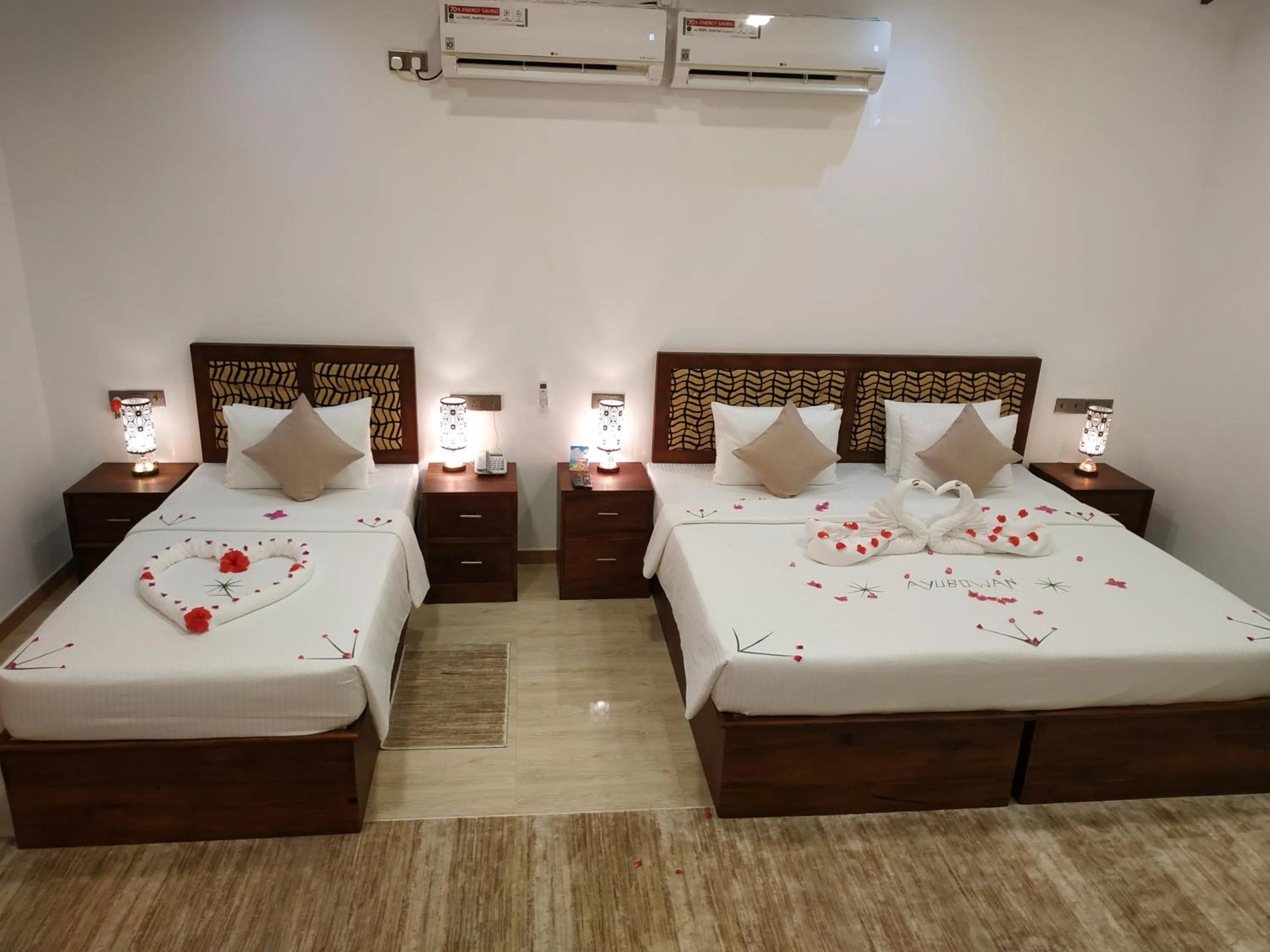 Bed in Sigiriya Cashew Palace Resort