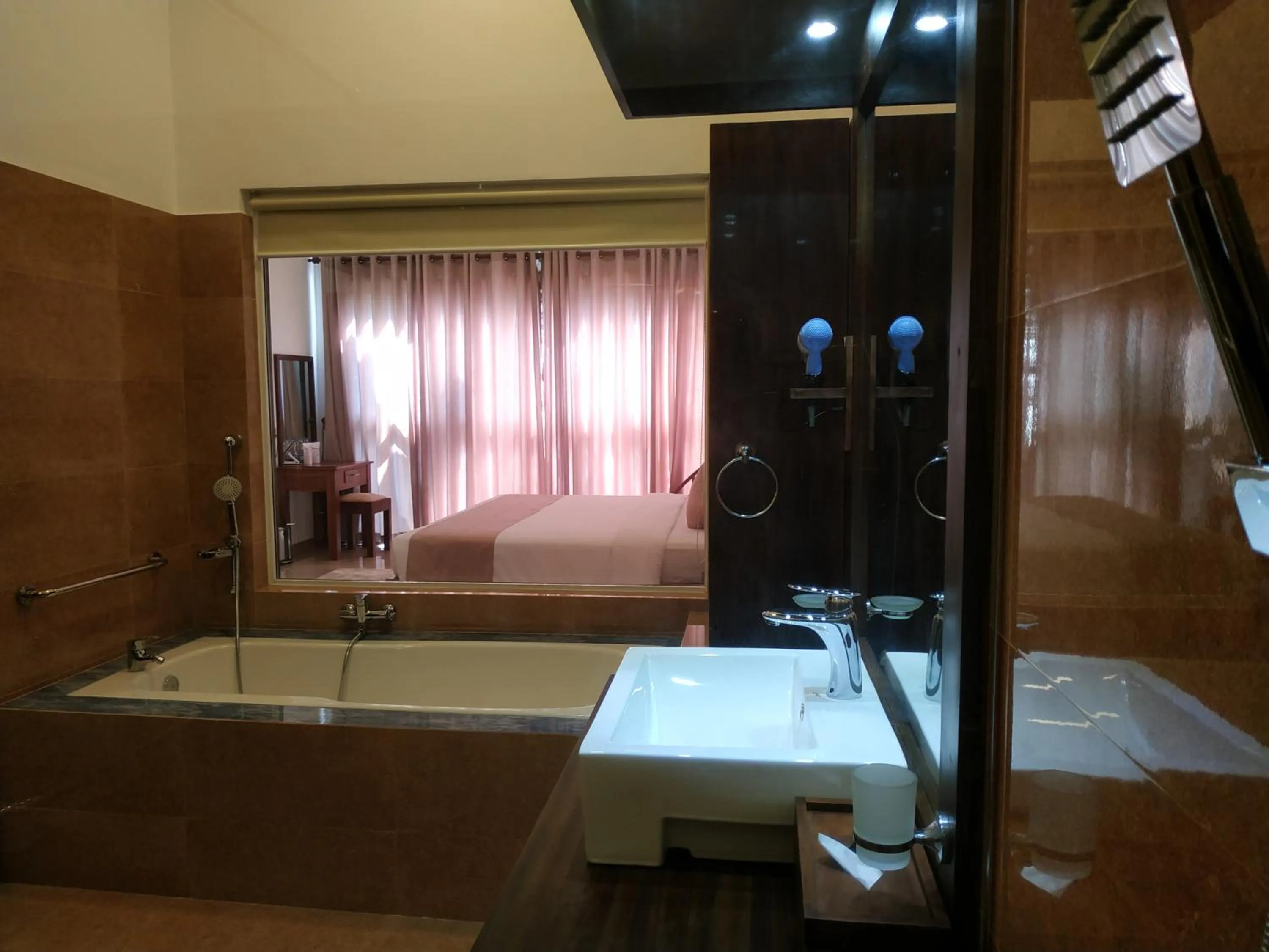 Bathroom in Sigiriya Cashew Palace Resort