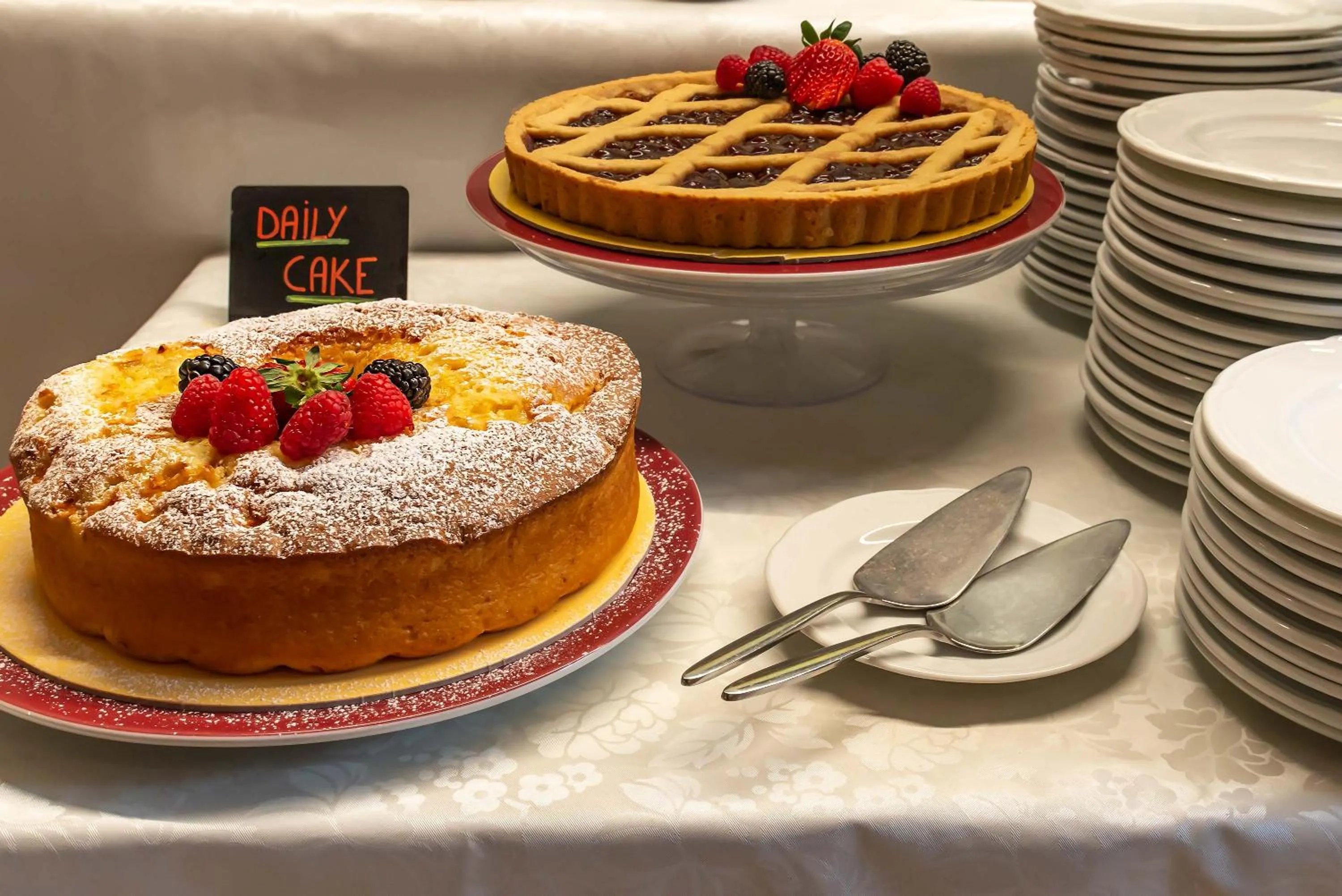 Breakfast in Hotel La Fenice et Des Artistes