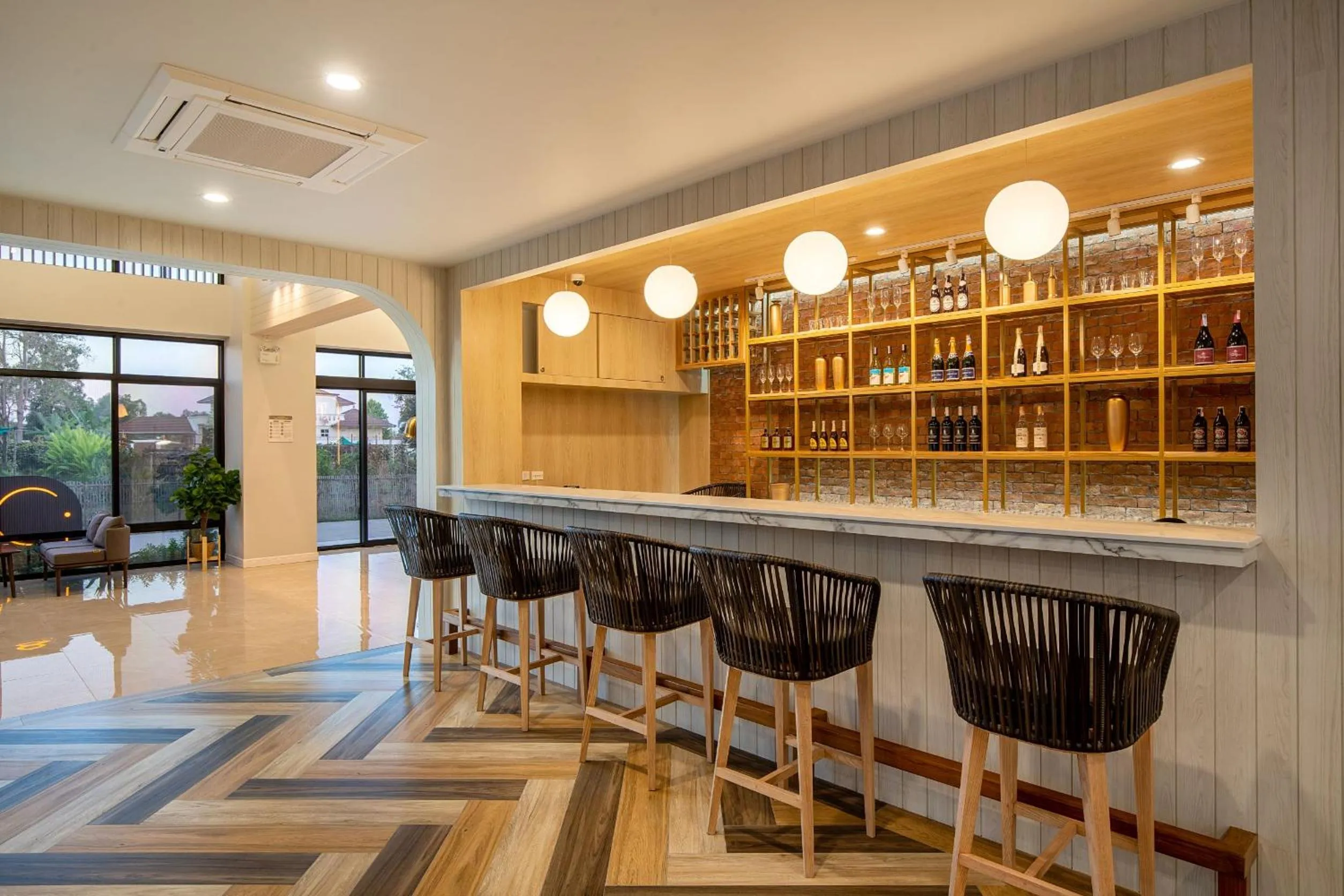 Lounge or bar in The Pride Hotel Phitsanulok