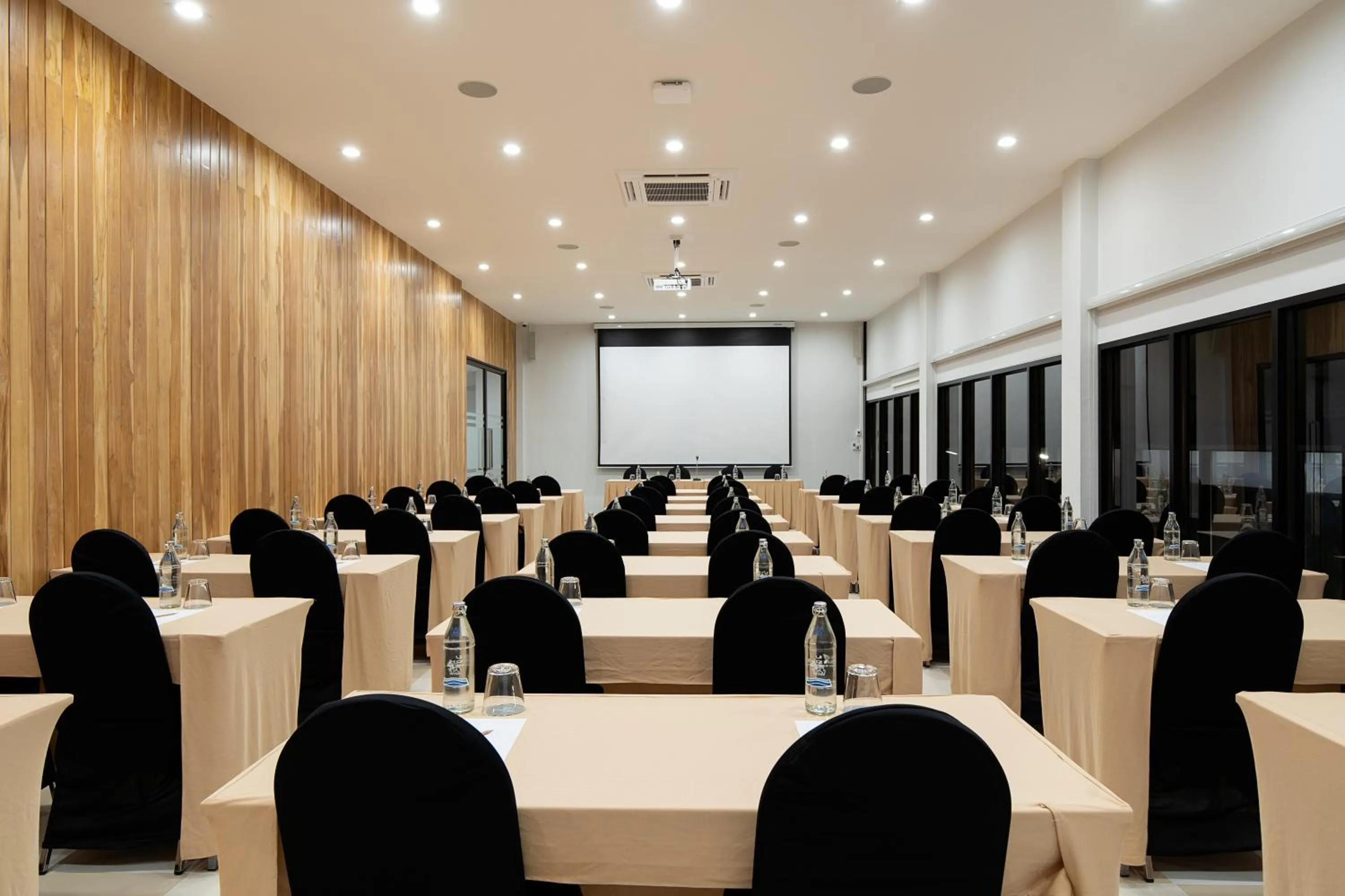 Meeting/conference room in The Pride Hotel Phitsanulok