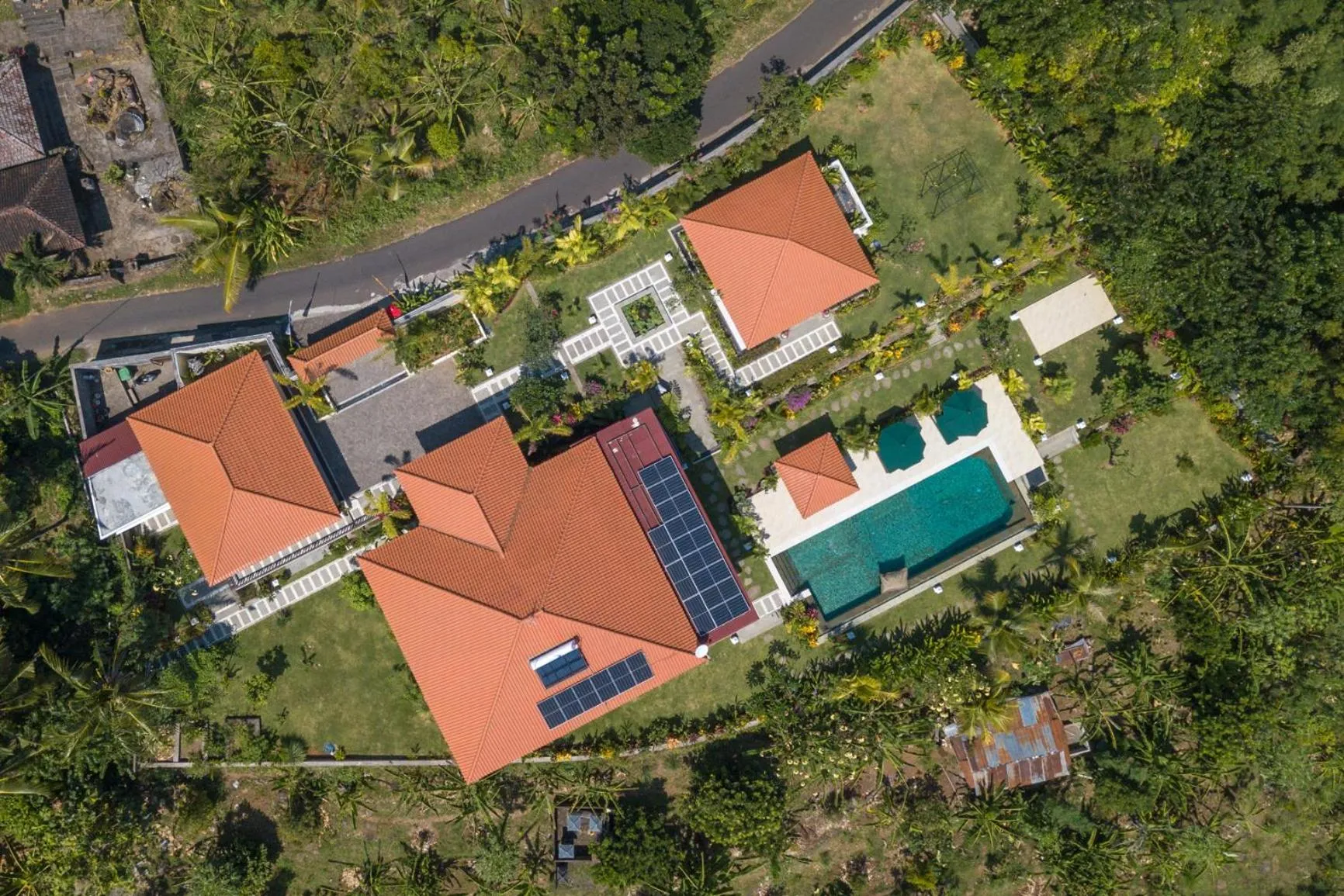 Property building in Villa Mata Hari