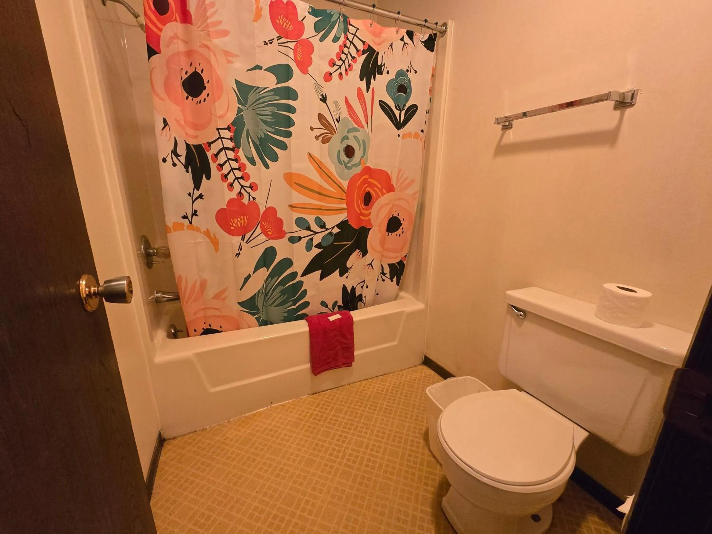 Bathroom in OYO Sandman Inn