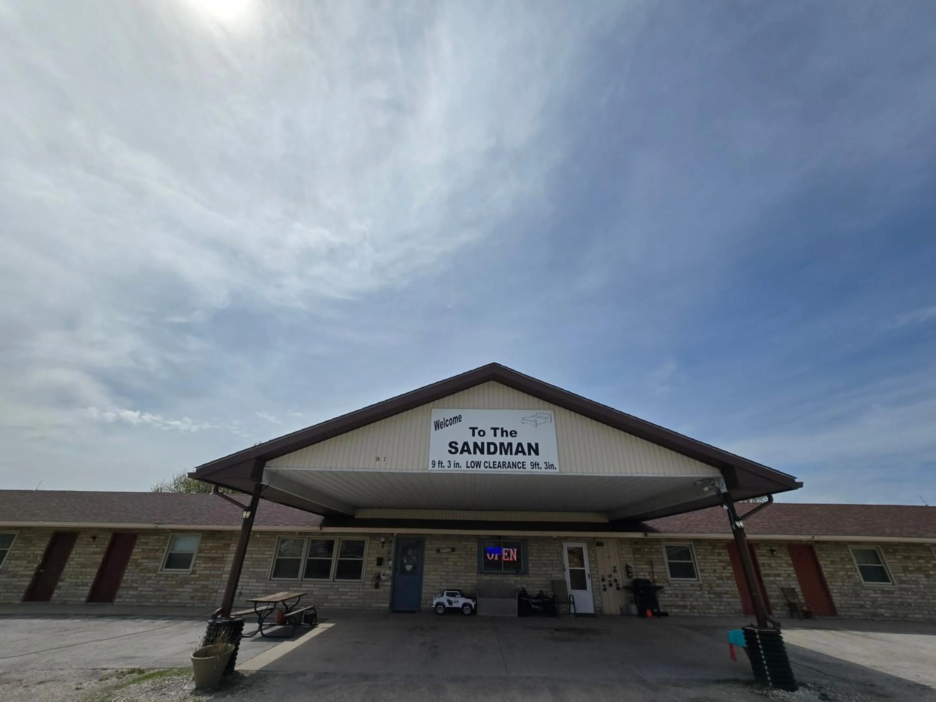 Property building in OYO Sandman Inn